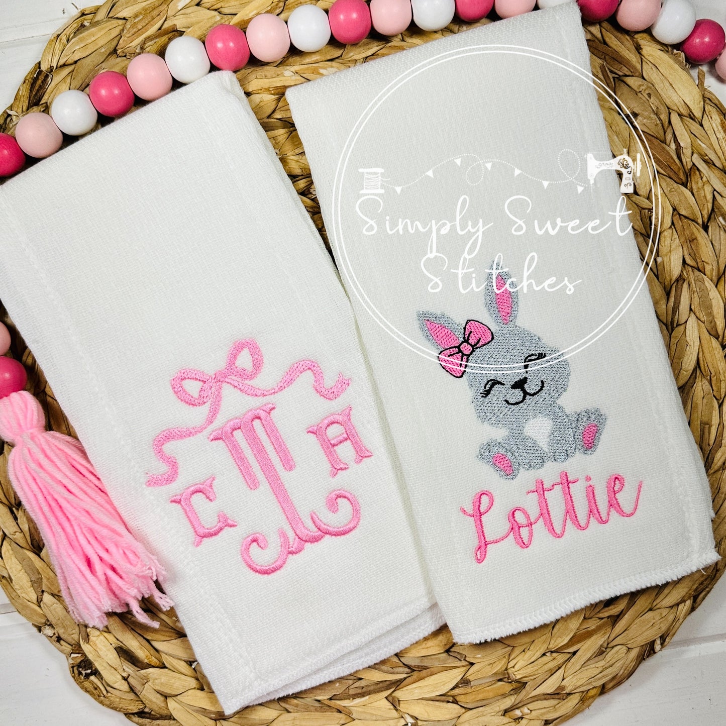 2660 - BUNNY EMBOROIDERY - BURP CLOTH