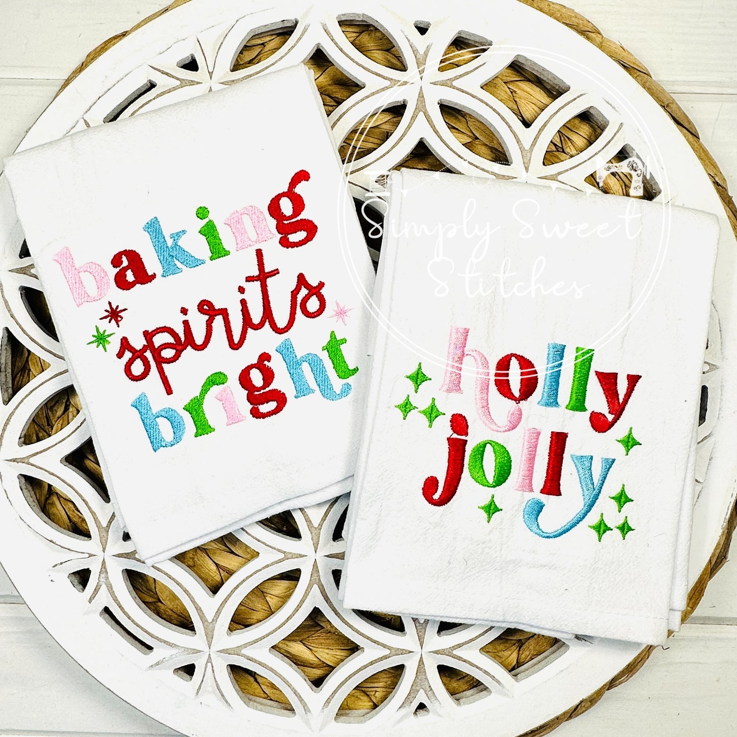 2825 - CHRISTMAS BAKING SET - EMBROIDERY KITCHEN TOWELS