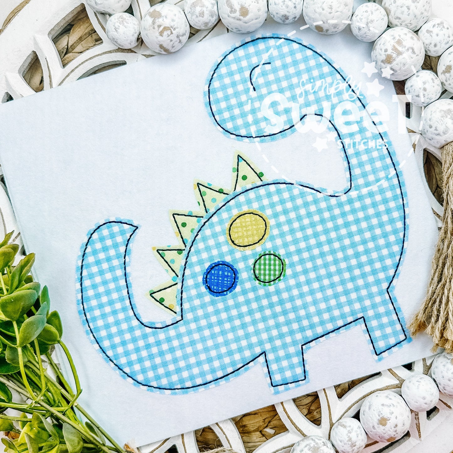 2940 - DINOSAUR - APPLIQUE CHILD SHIRT