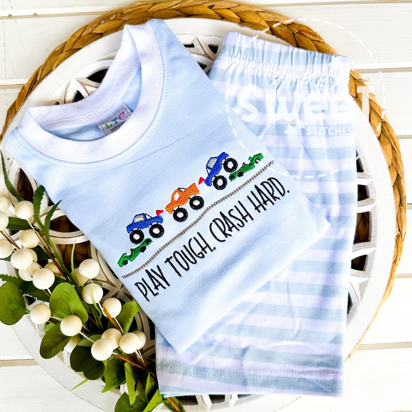 2809 - PLAY TOUGH. CRASH HARD - APPLIQUE SPRING CHILD PJS