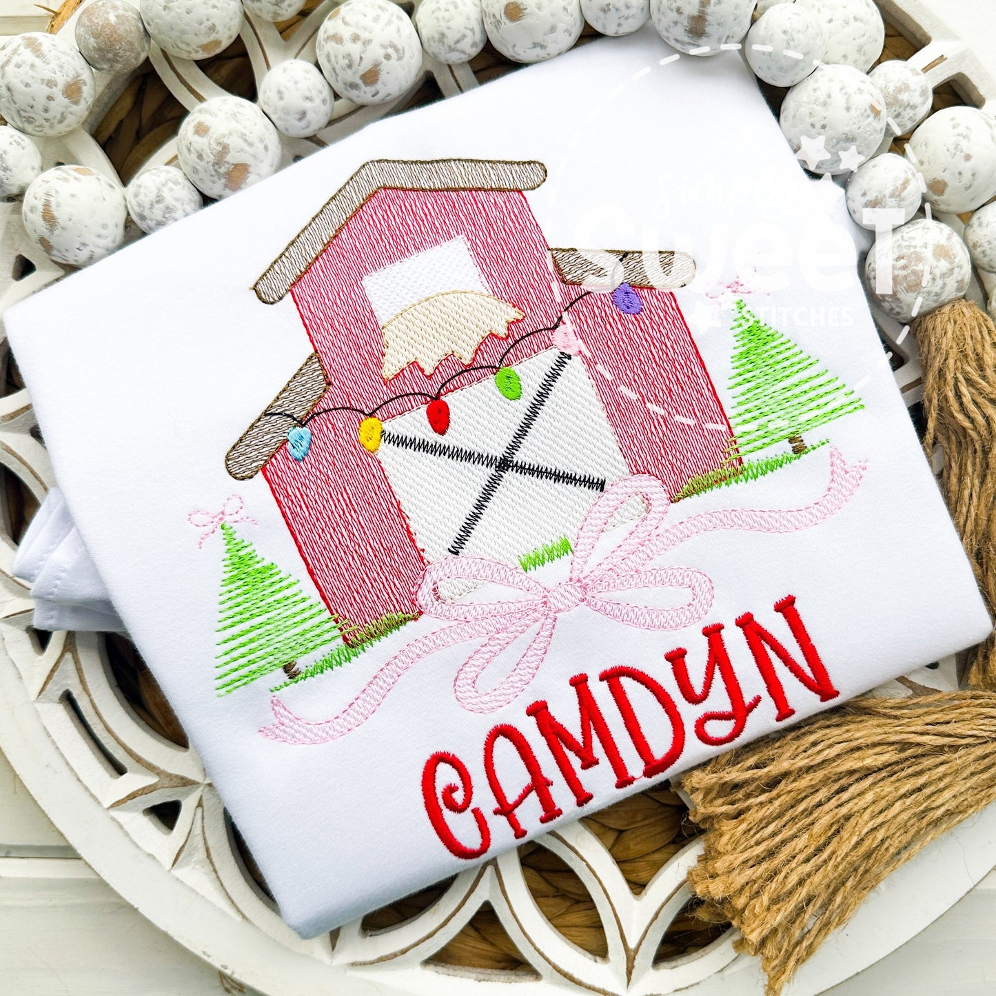 2872 - CHRISTMAS BARN- SKETCH CHILD SHIRT
