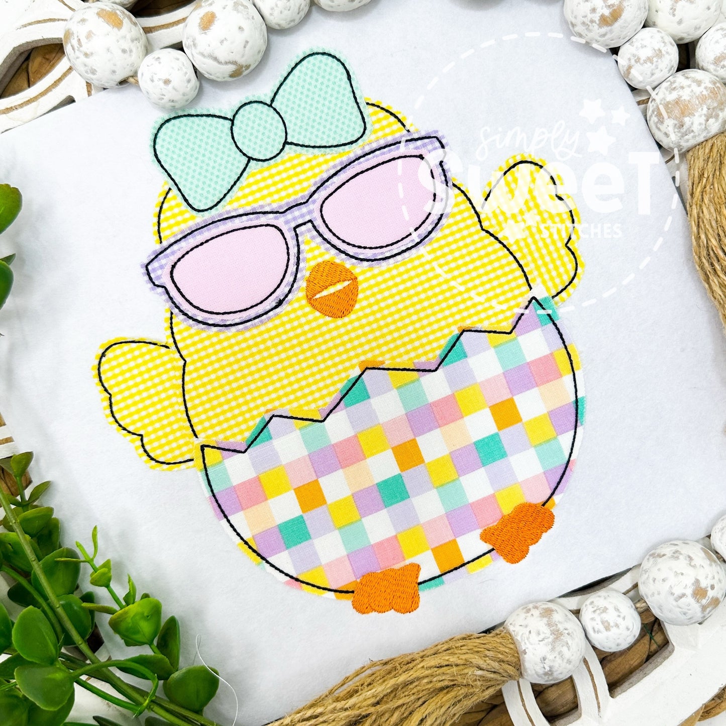 2975 | GIRL CHICK | APPLIQUE CHILD SHIRT