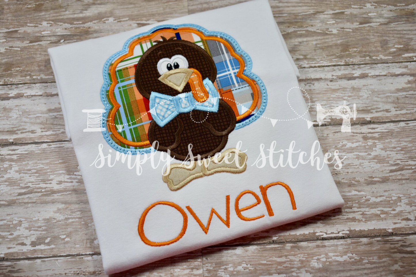 1121 - BOY TURKEY WITH BOW TIE - APPLIQUE CHILD SHIRT