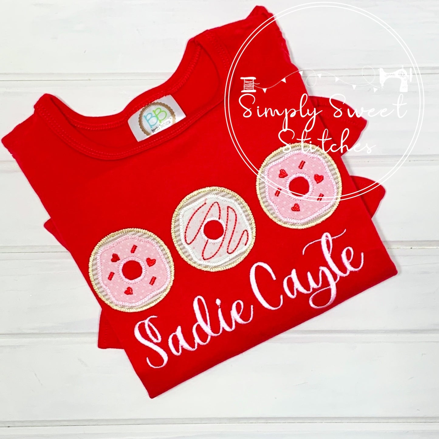 1921 - HEART AND DOUGHNUTS TRIO - APPLIQUE CHILD SHIRT