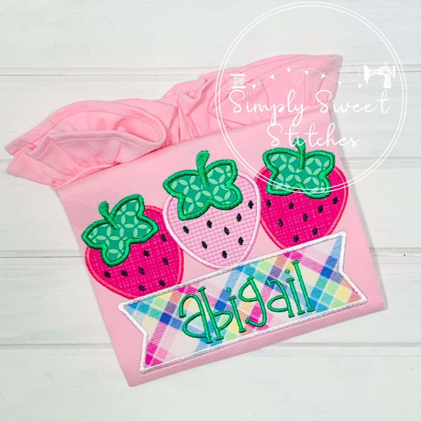 1761 - STRAWBERRY TRIO WITH NAME BANNER - APPLIQUE CHILD SHIRT