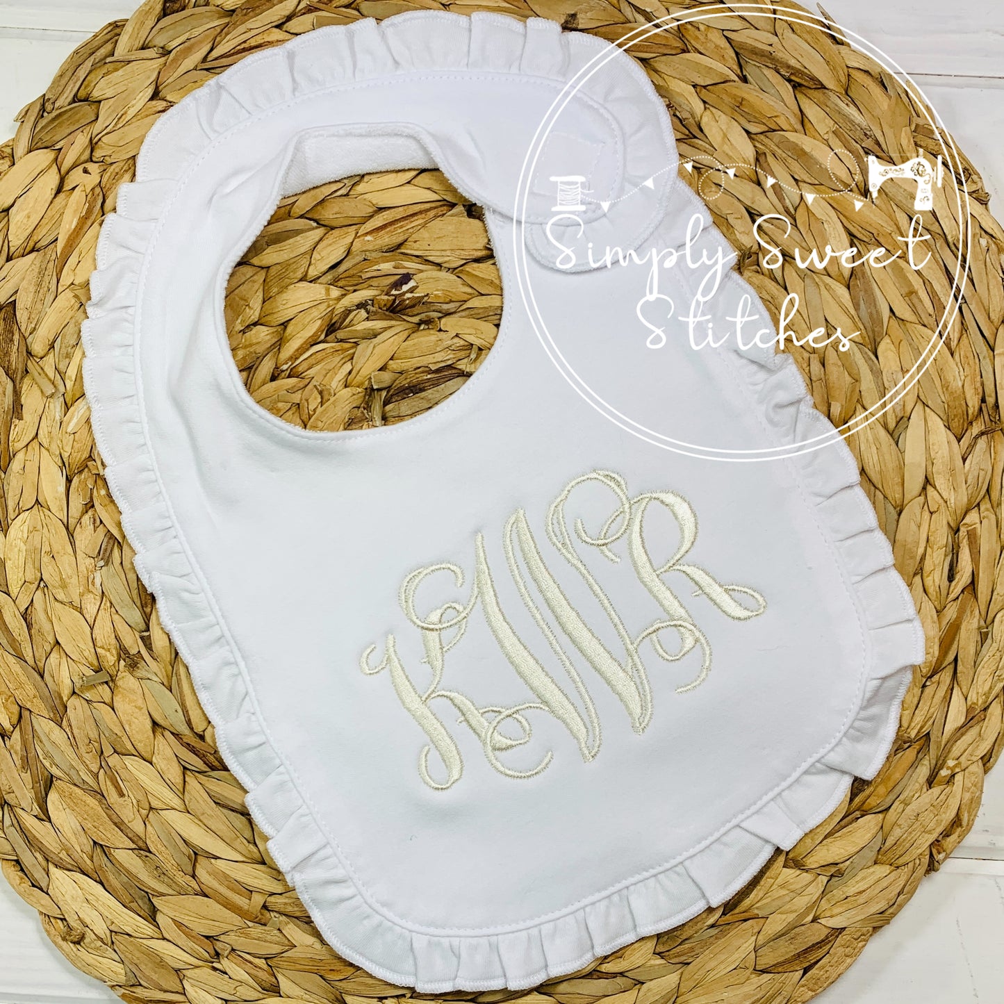 2043 - GIRLS MONOGRAM - BIB