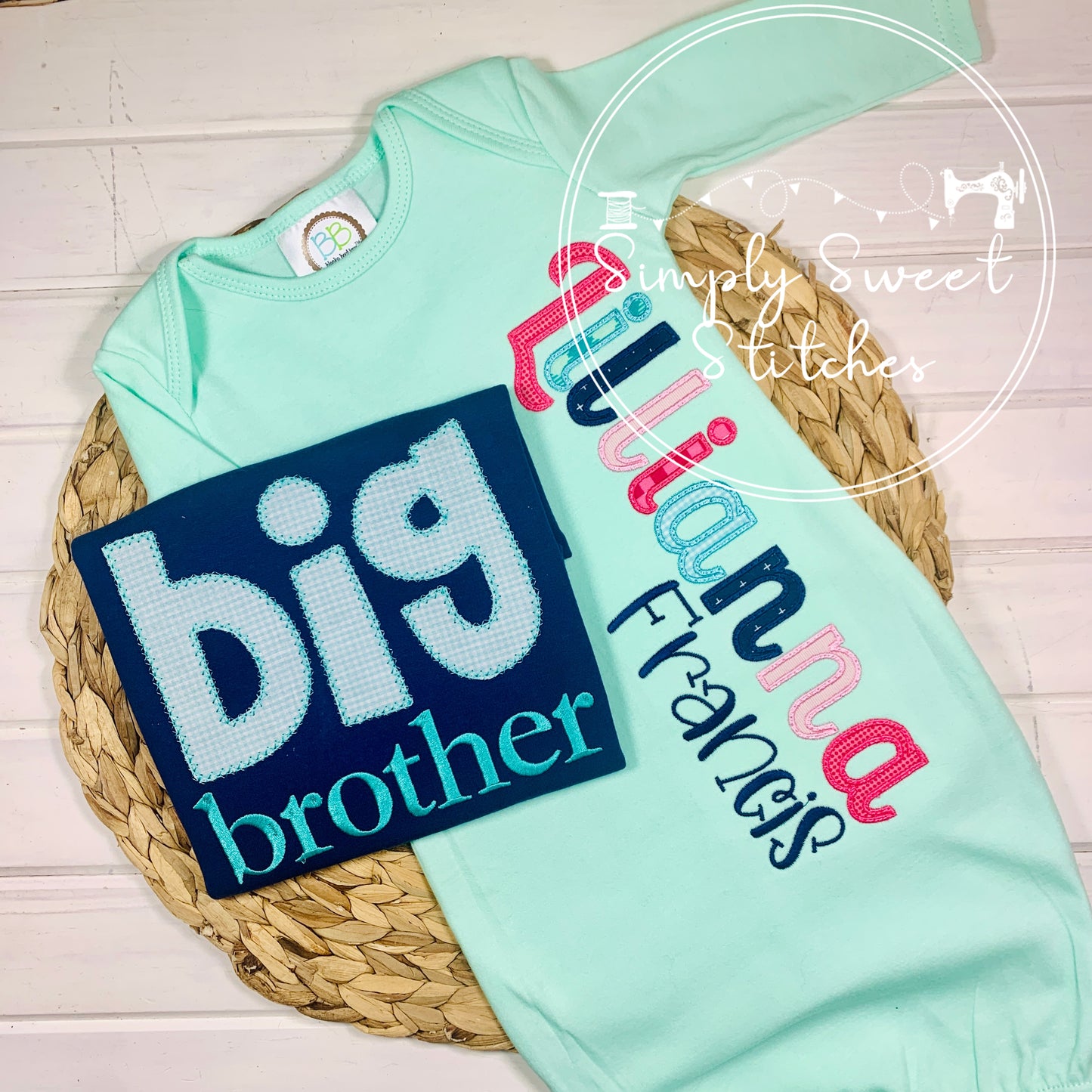 1711 - LITTLE SISTER NAME APPLIQUE - BABY GOWN