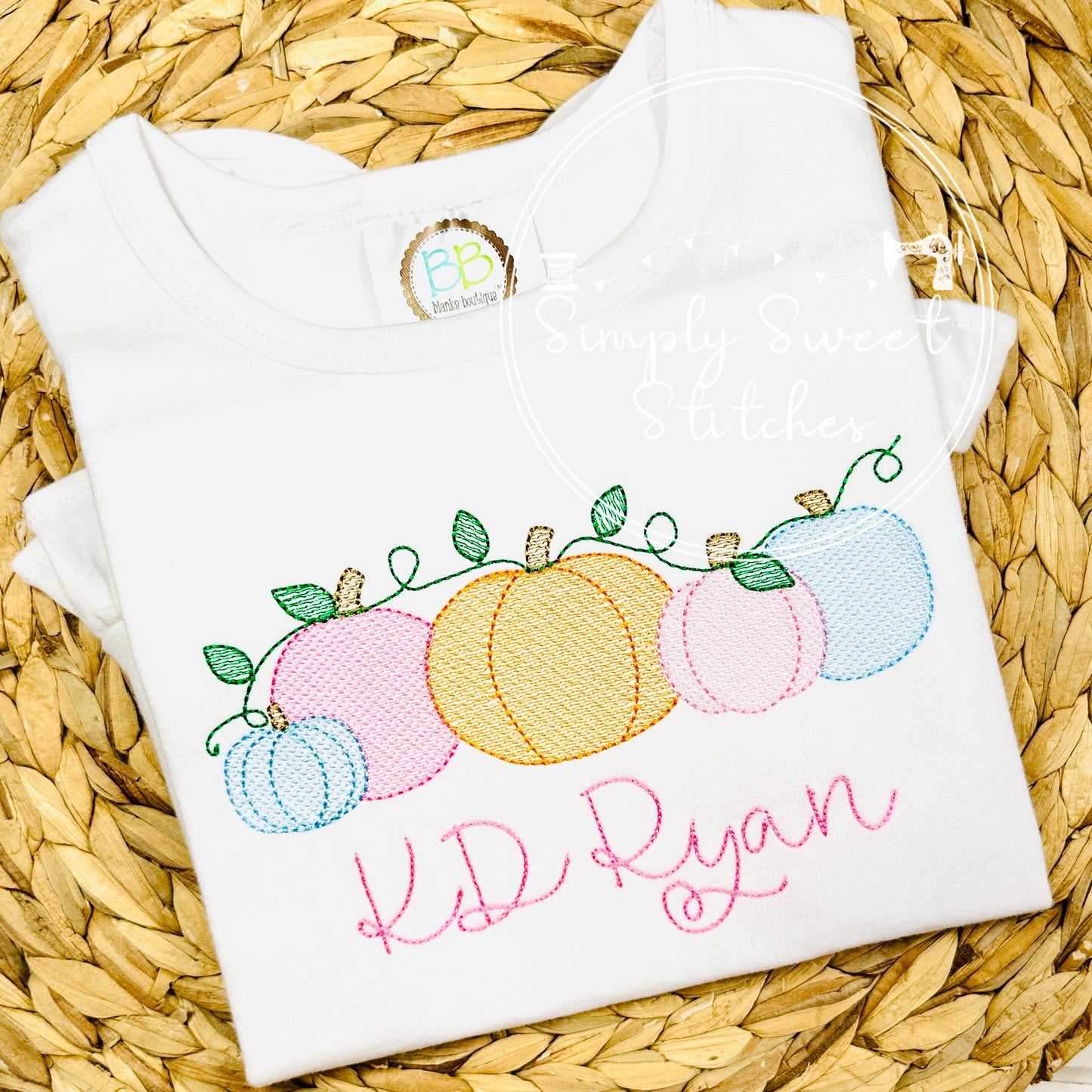 2136 - GIRL PUMPKIN PATCH ON A VINE - SKETCH CHILD SHIRT