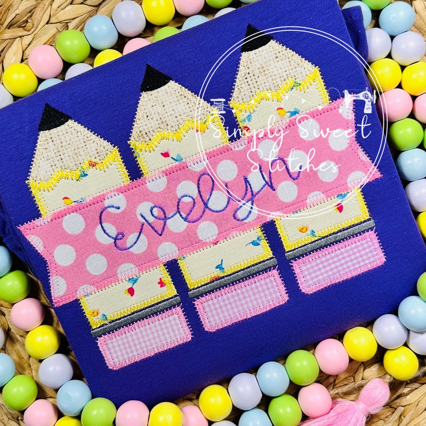 1445 - PENCIL TRIO WITH NAME BANNER - APPLIQUE CHILD SHIRT