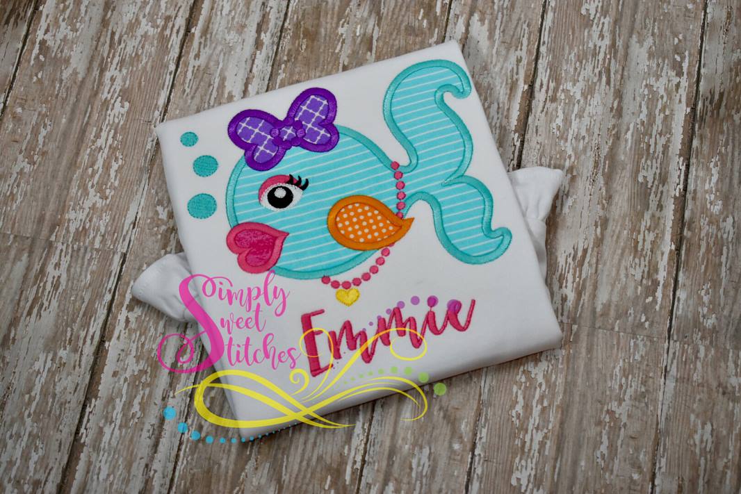 1039 - KISSY FISH - APPLIQUE CHILD SHIRT