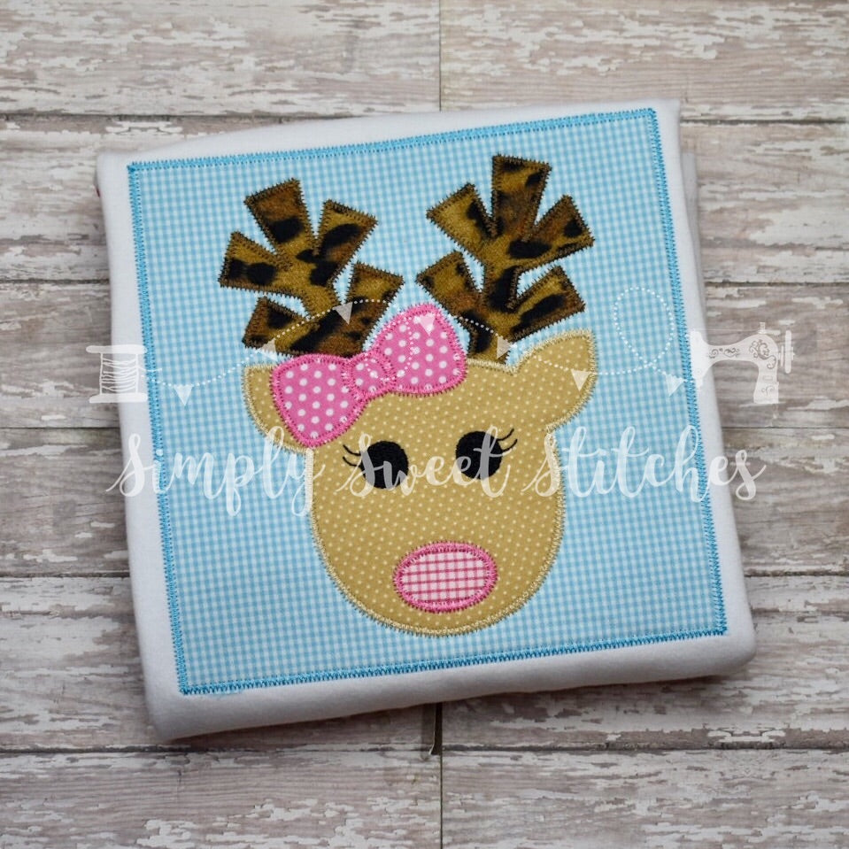 1419 - GIRL REINDEER IN BOX - APPLIQUE CHILD SHIRT
