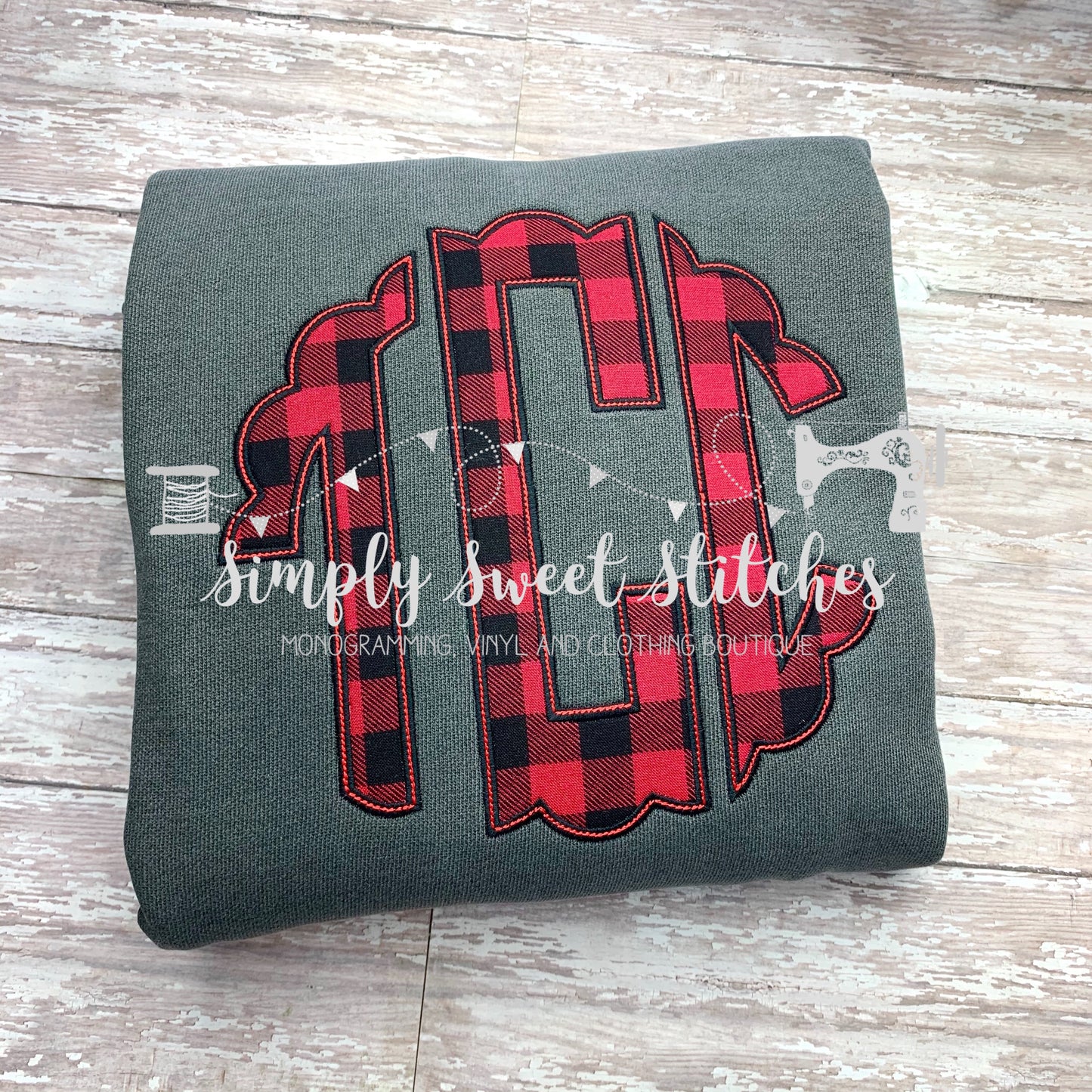 1201 - SCALLOP MONOGRAM - APPLIQUE ADULT SHIRT