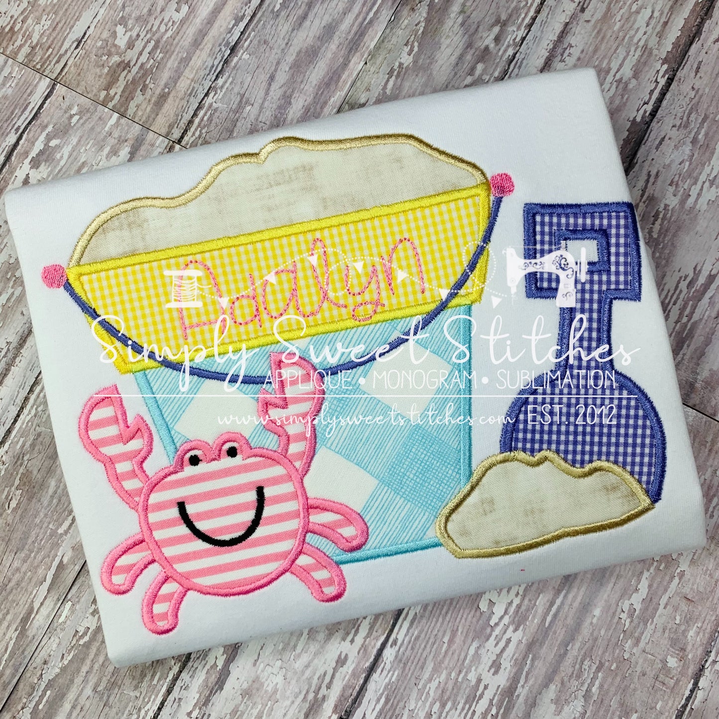 1035 - GIRL SAND PAIL WITH CRAB - APPLIQUE CHILD SHIRT