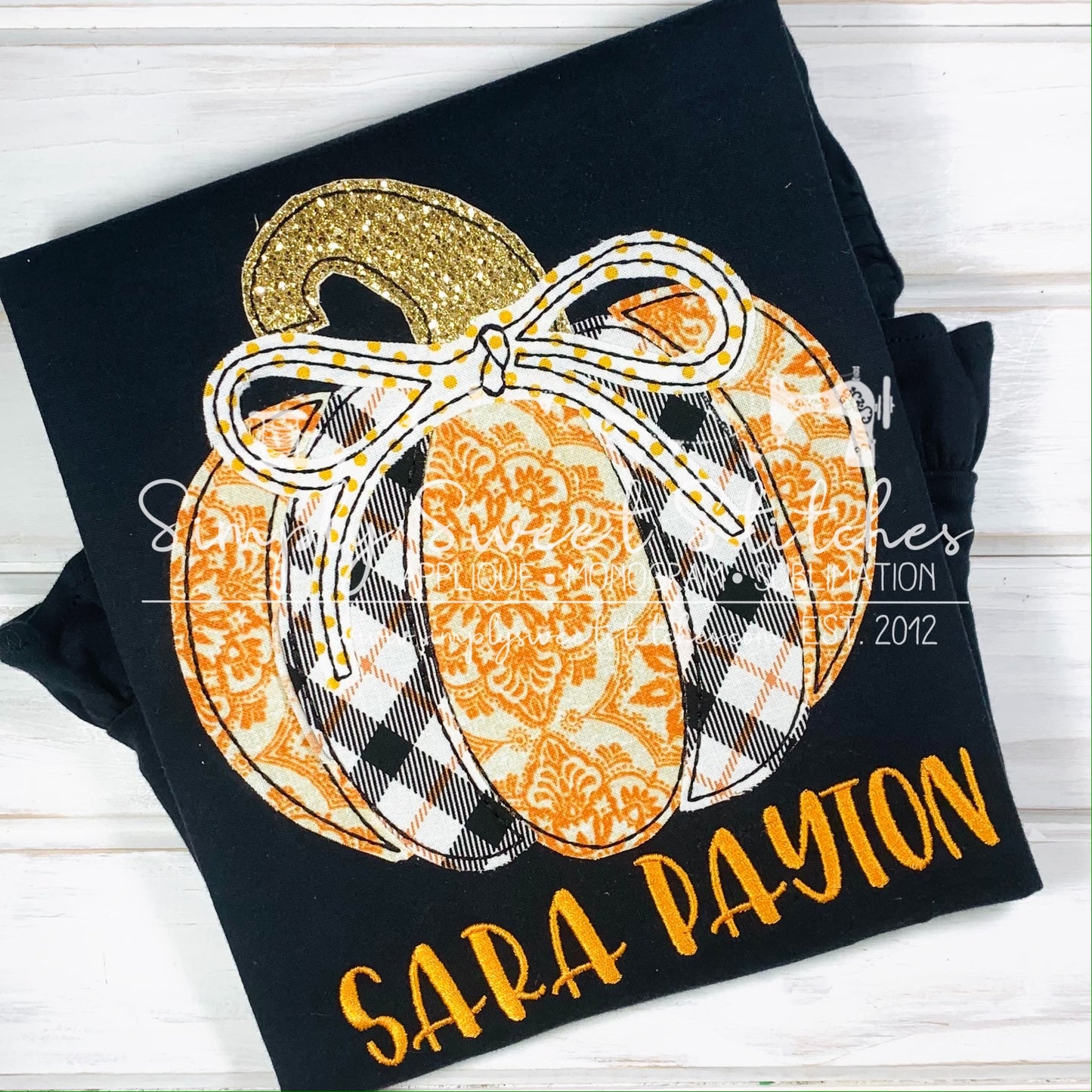1766 - PUMPKIN WITH BOW - APPLIQUE CHILD SHIRT