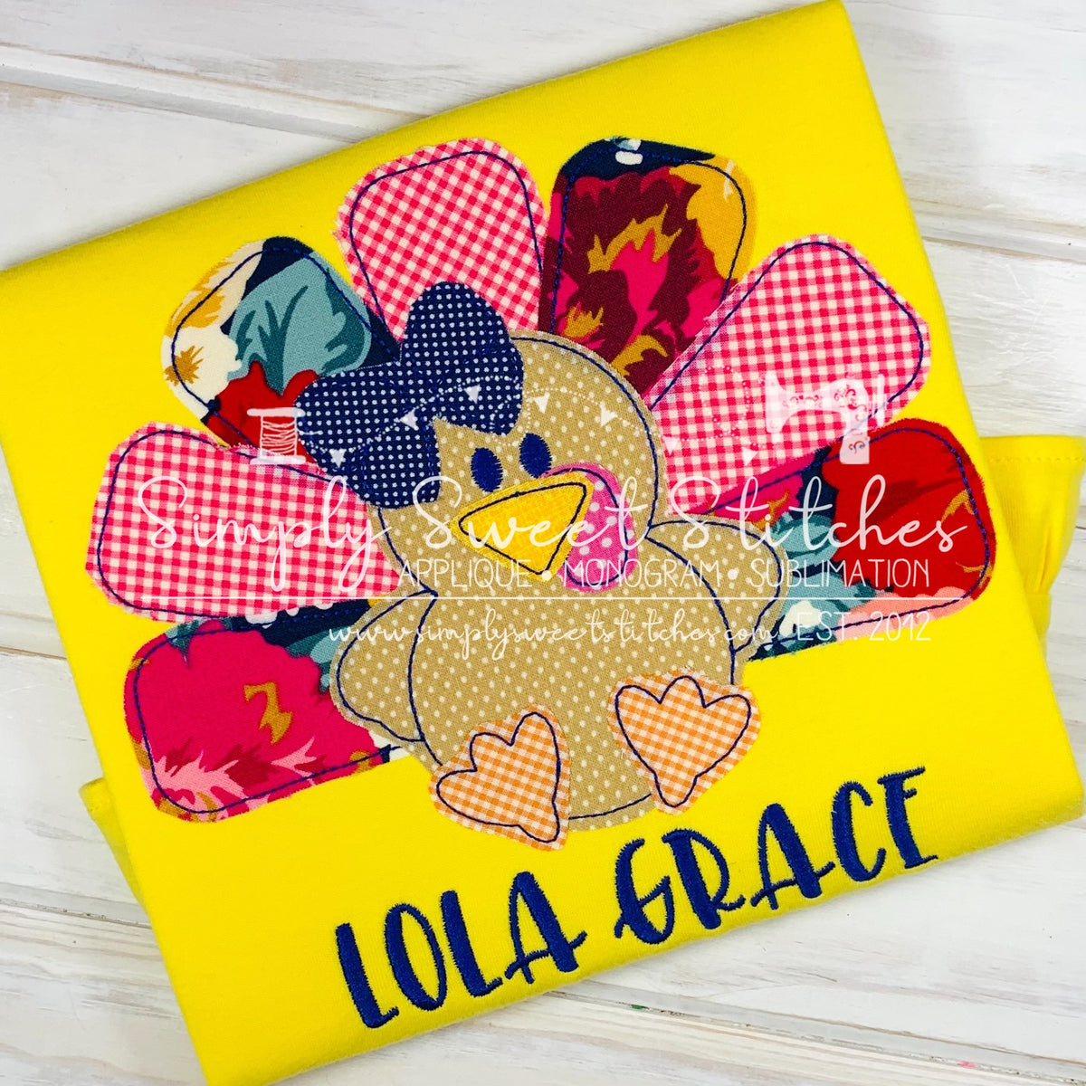 1479 - GIRL TURKEY WITH BOW - APPLIQUE CHILD SHIRT