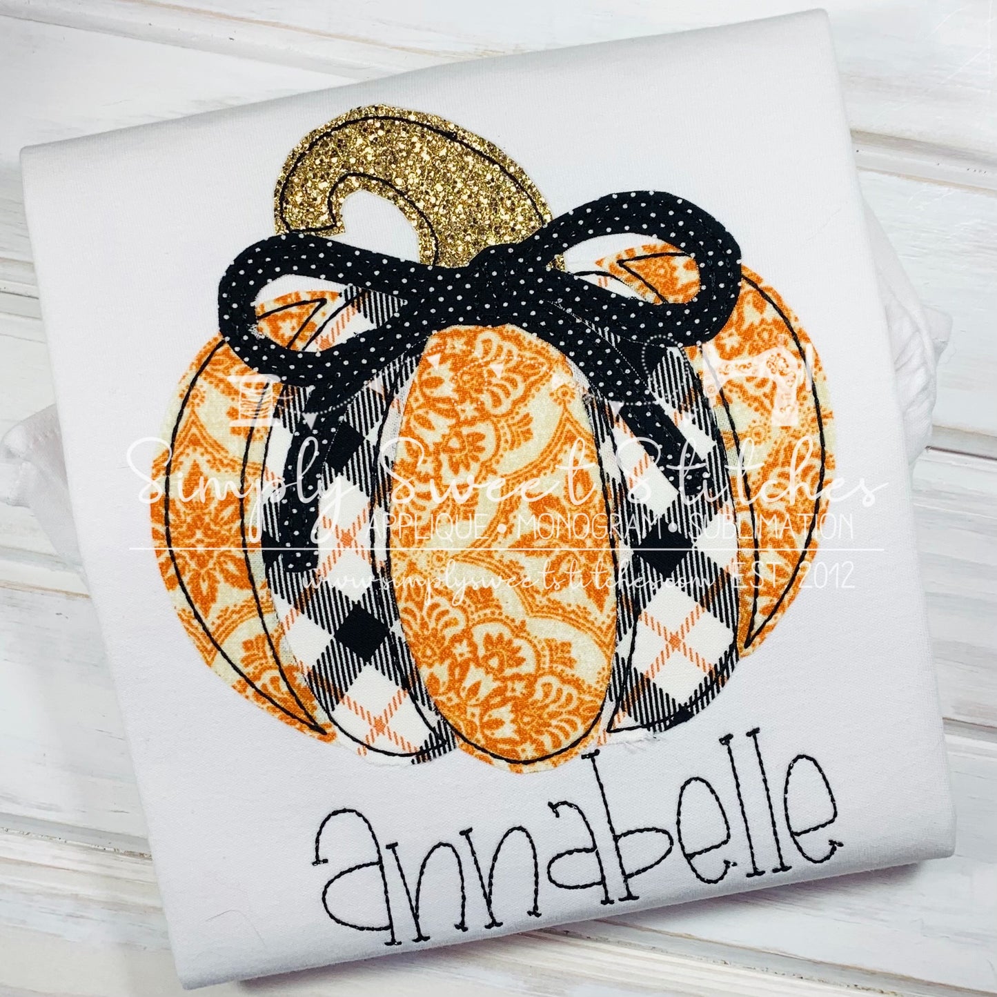 1766 - PUMPKIN WITH BOW - APPLIQUE CHILD SHIRT