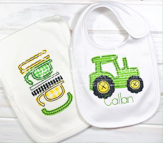 1868 - TRACTOR - APPLIQUE BIB & BURP CLOTH