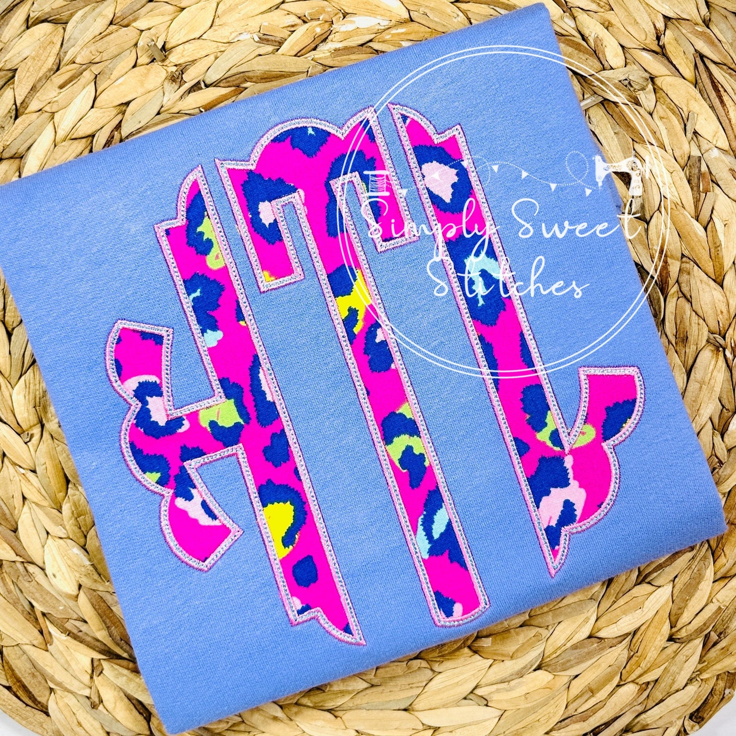 1201 - SCALLOP MONOGRAM - APPLIQUE ADULT SHIRT