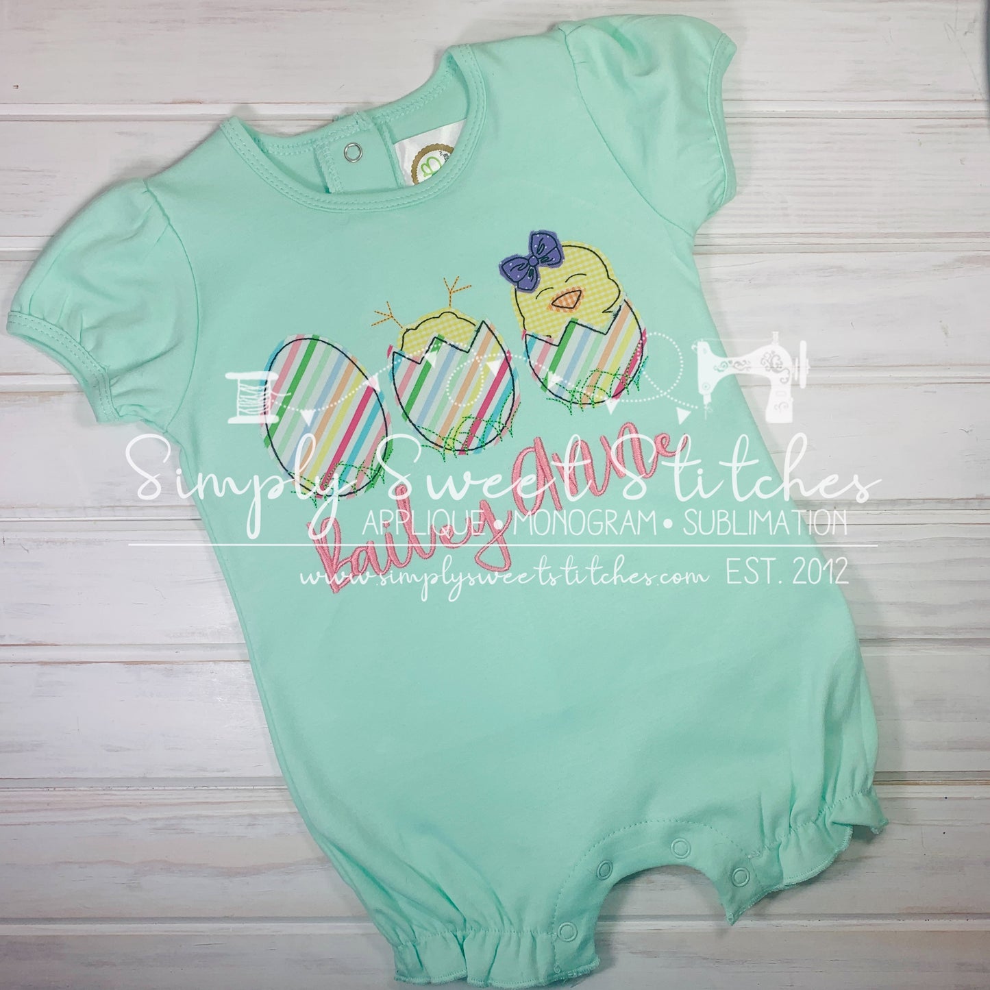 2170 - CHICKS IN EGGS WITH BOW APPLIQUE - CHILD SHIRT