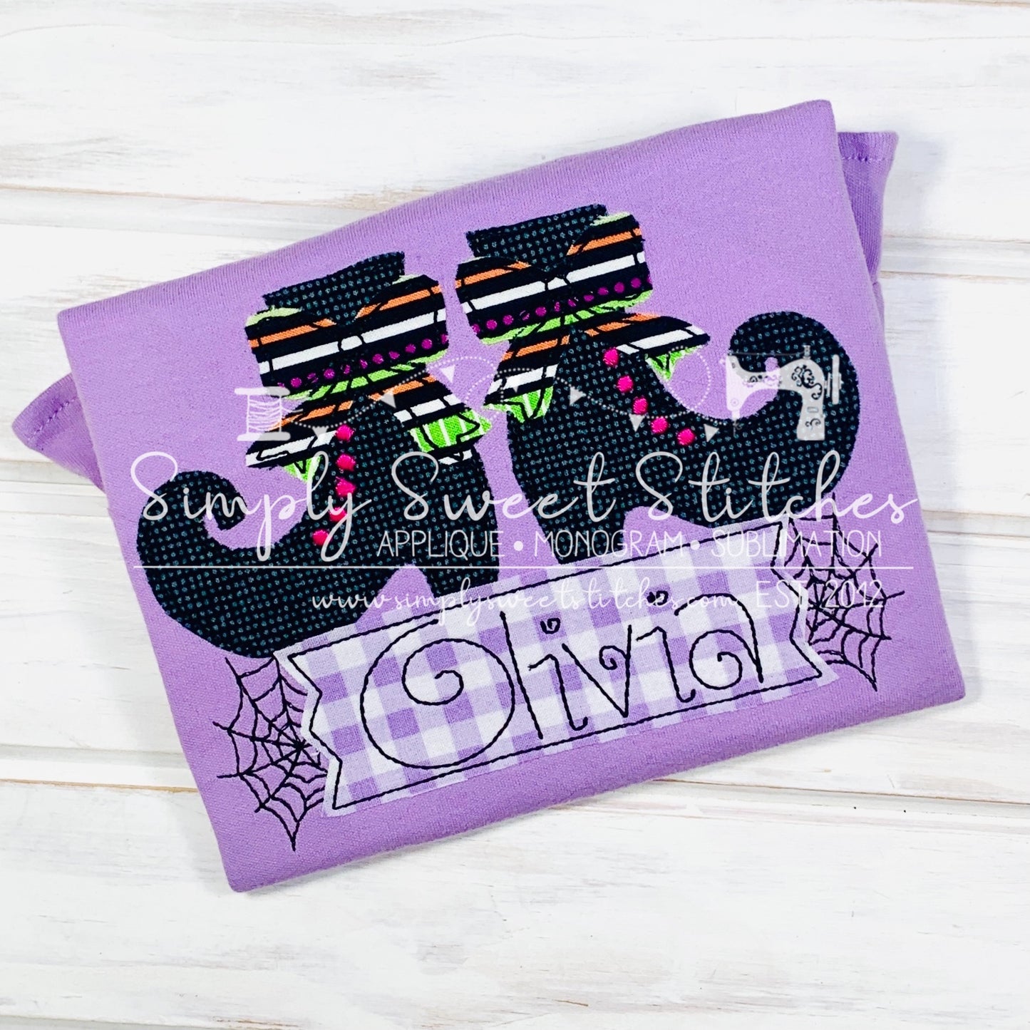 2128 - WITCH BOOTIES - APPLIQUE CHILD SHIRT