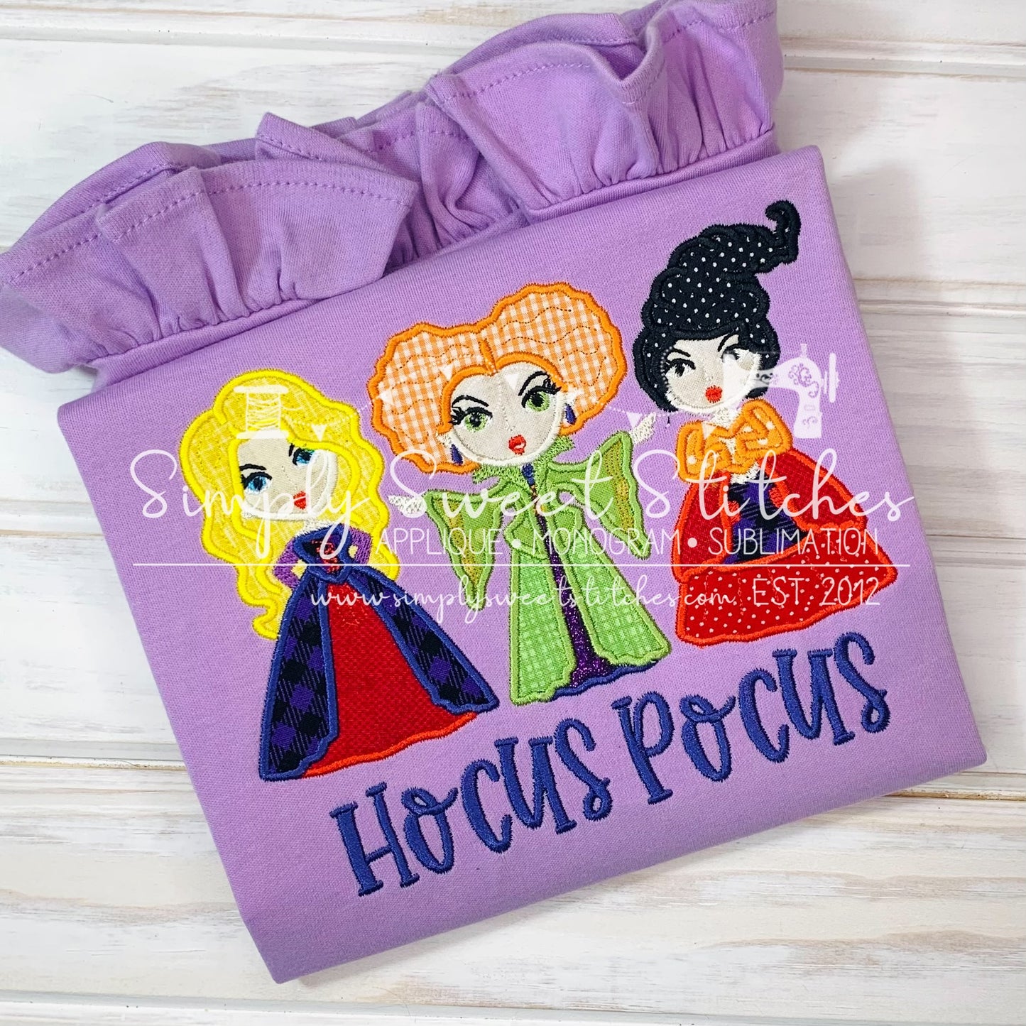 1120 - WITCH SISTERS HOCUS POCUS - APPLIQUE CHILD SHIRT