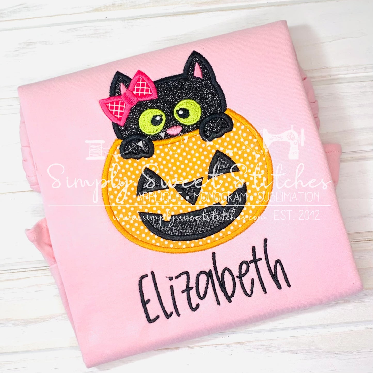 1813 - KITTY CAT PUMPKIN SALE - APPLIQUE CHILD SHIRT