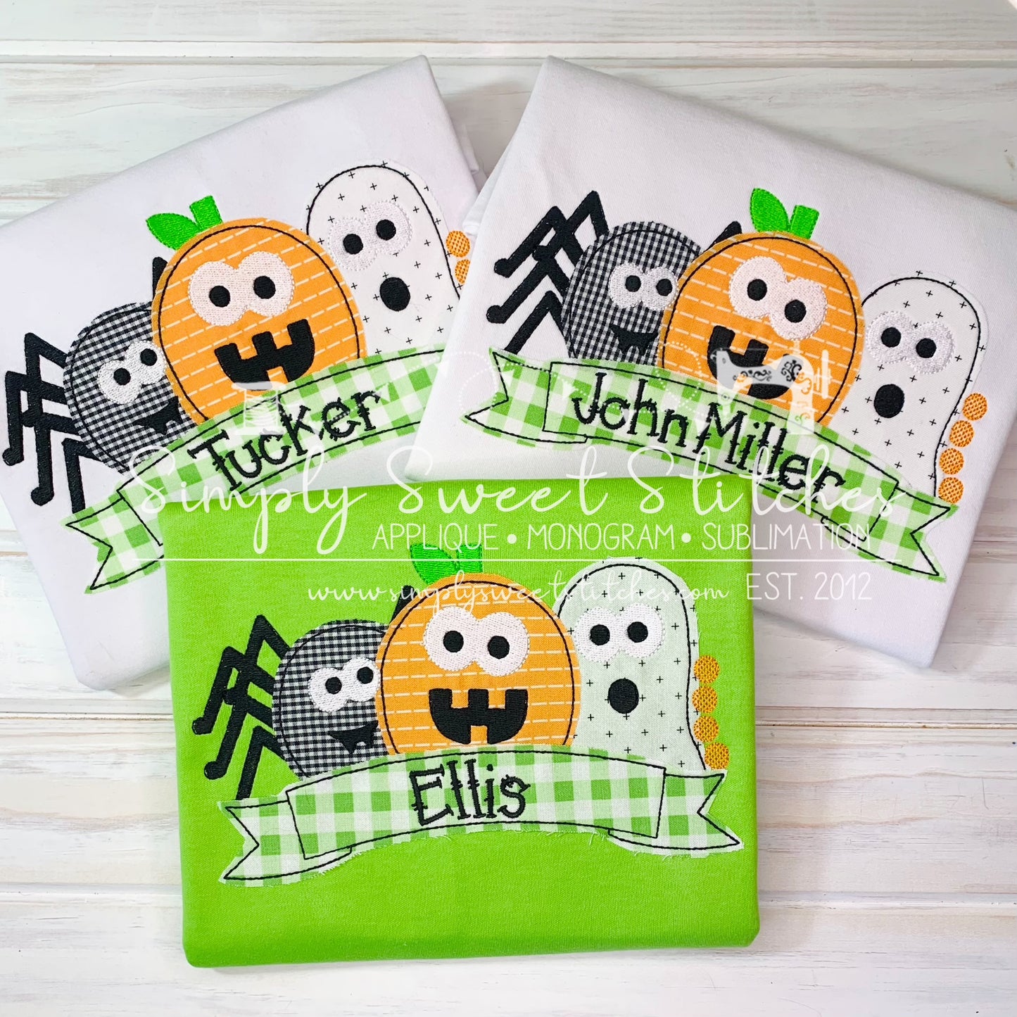 1806 - BOY HALLOWEEN TRIO WITH BANNER - APPLIQUE CHILD SHIRT