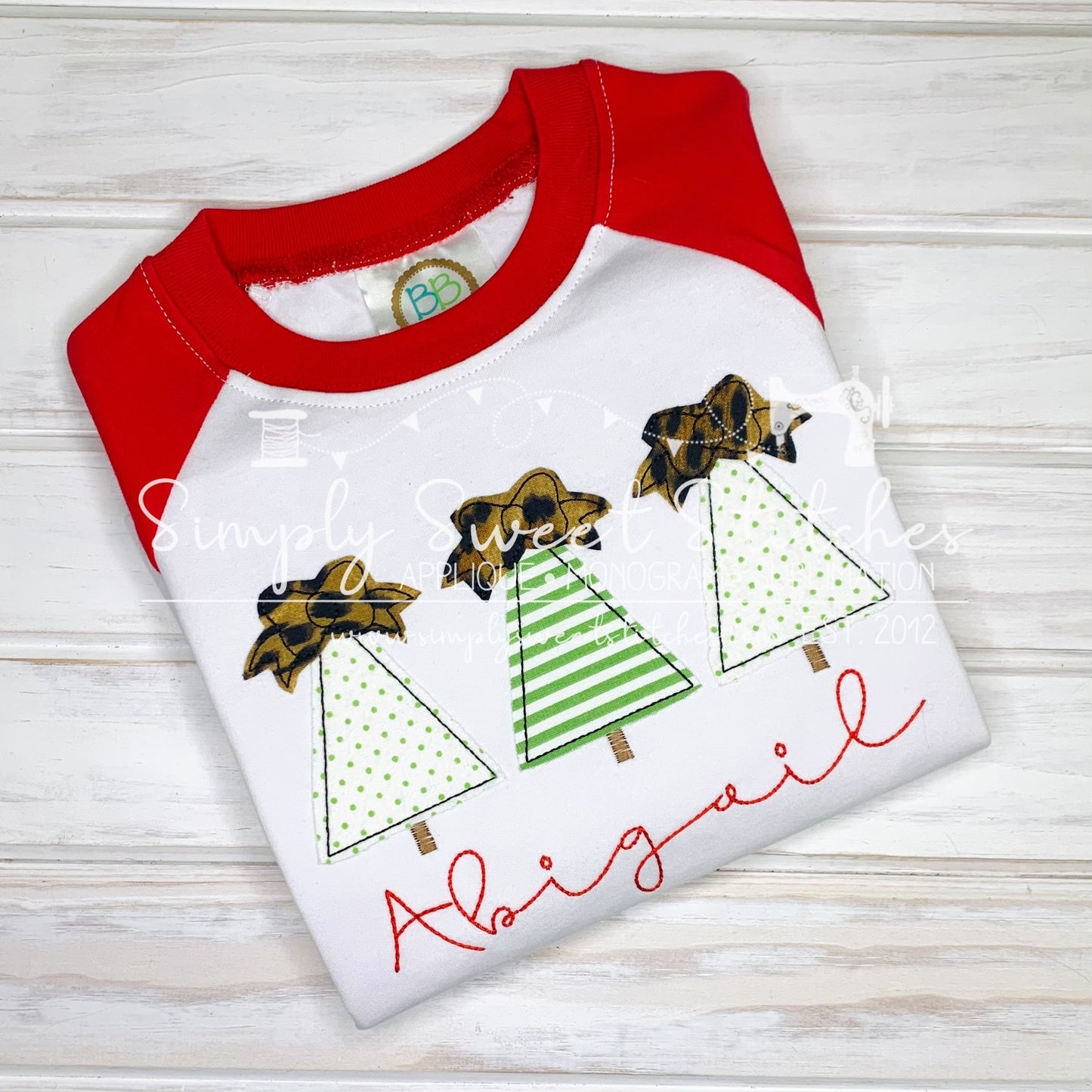 1842 - CHRISTMAS TREE WITH BOWS TRIO - APPLIQUE CHILD SHIRT