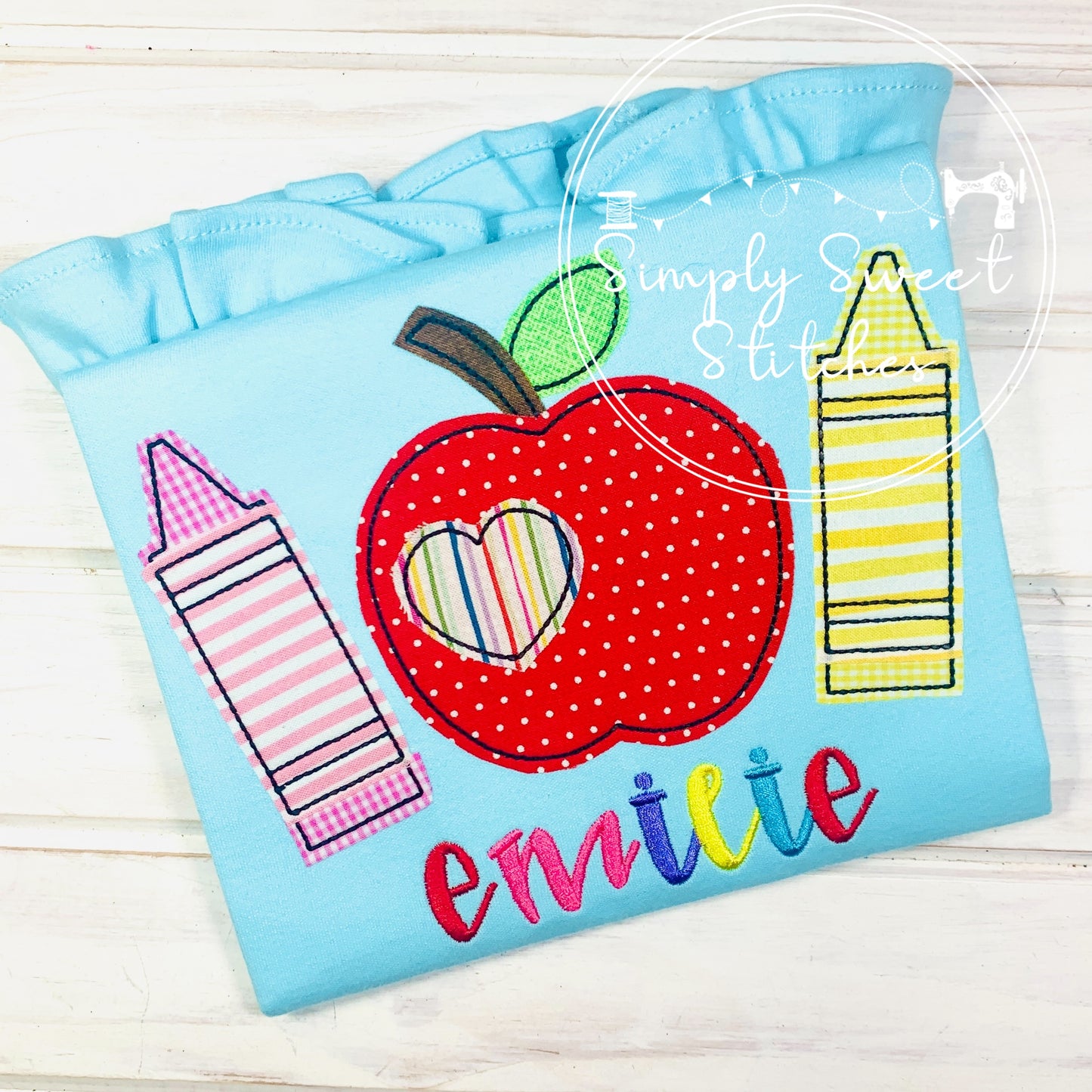 1739 - CRAYON AND APPLE TRIO - APPLIQUE CHILD SHIRT