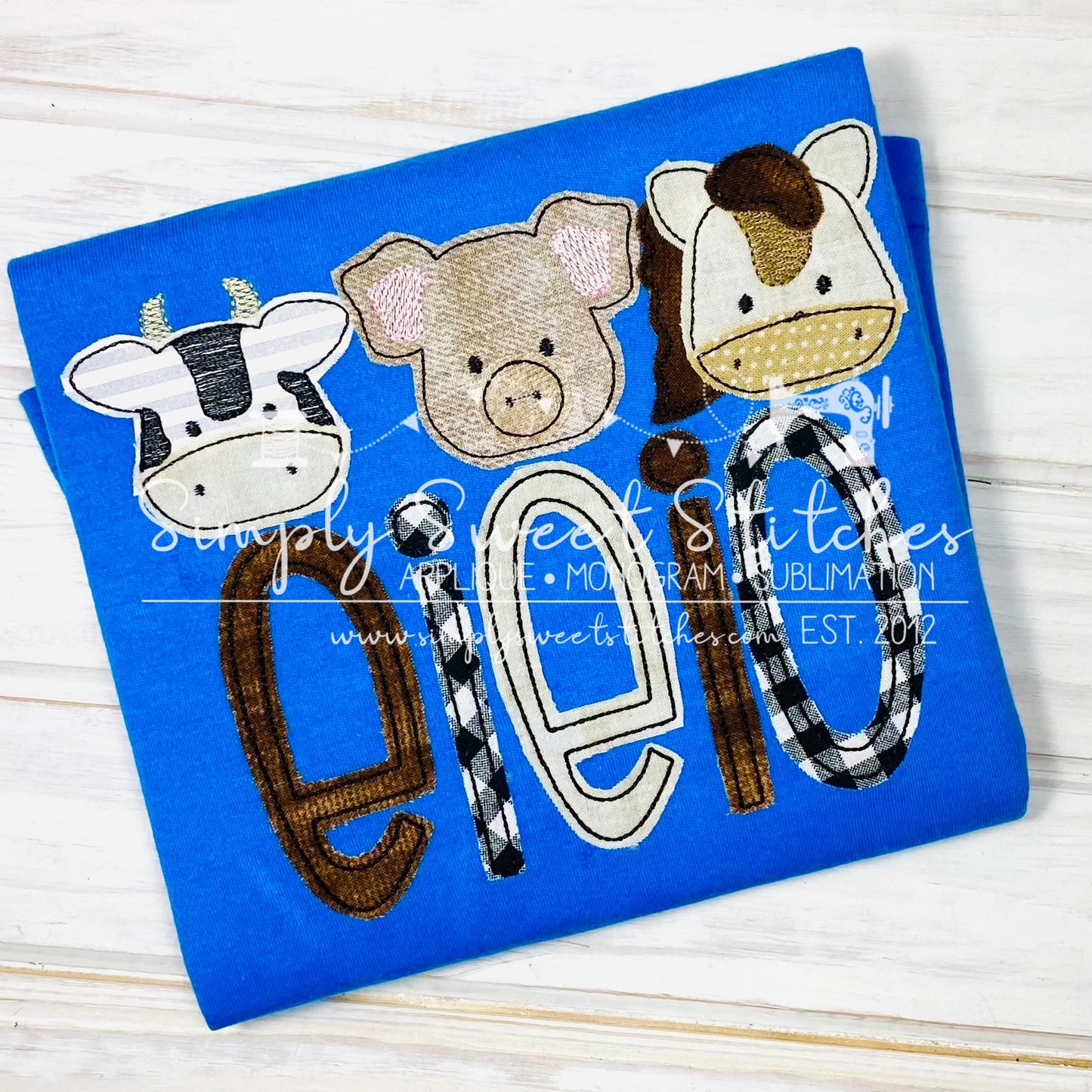 2051 - EIEIO FARM - APPLIQUE CHILD SHIRT