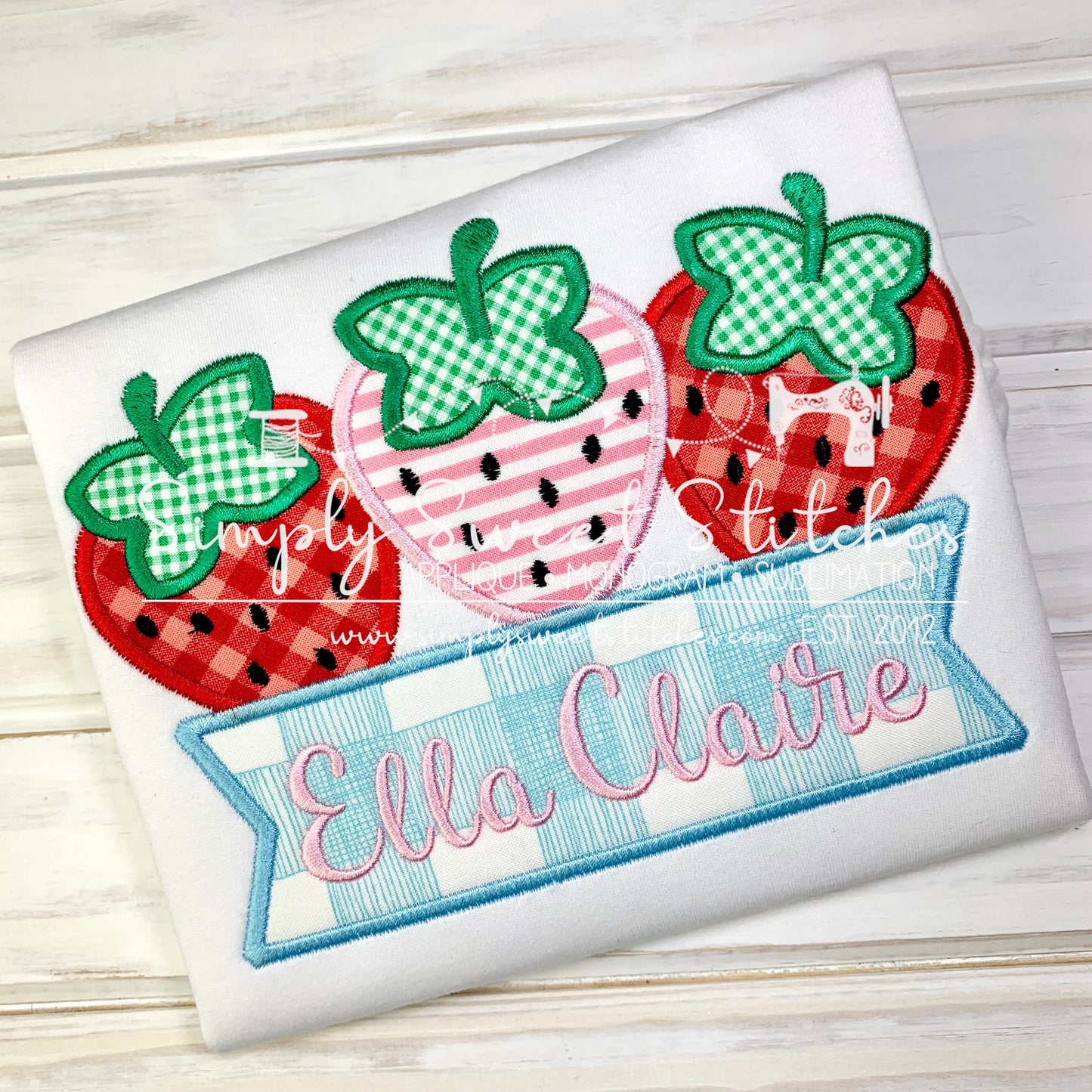 1761 - STRAWBERRY TRIO WITH NAME BANNER - APPLIQUE CHILD SHIRT