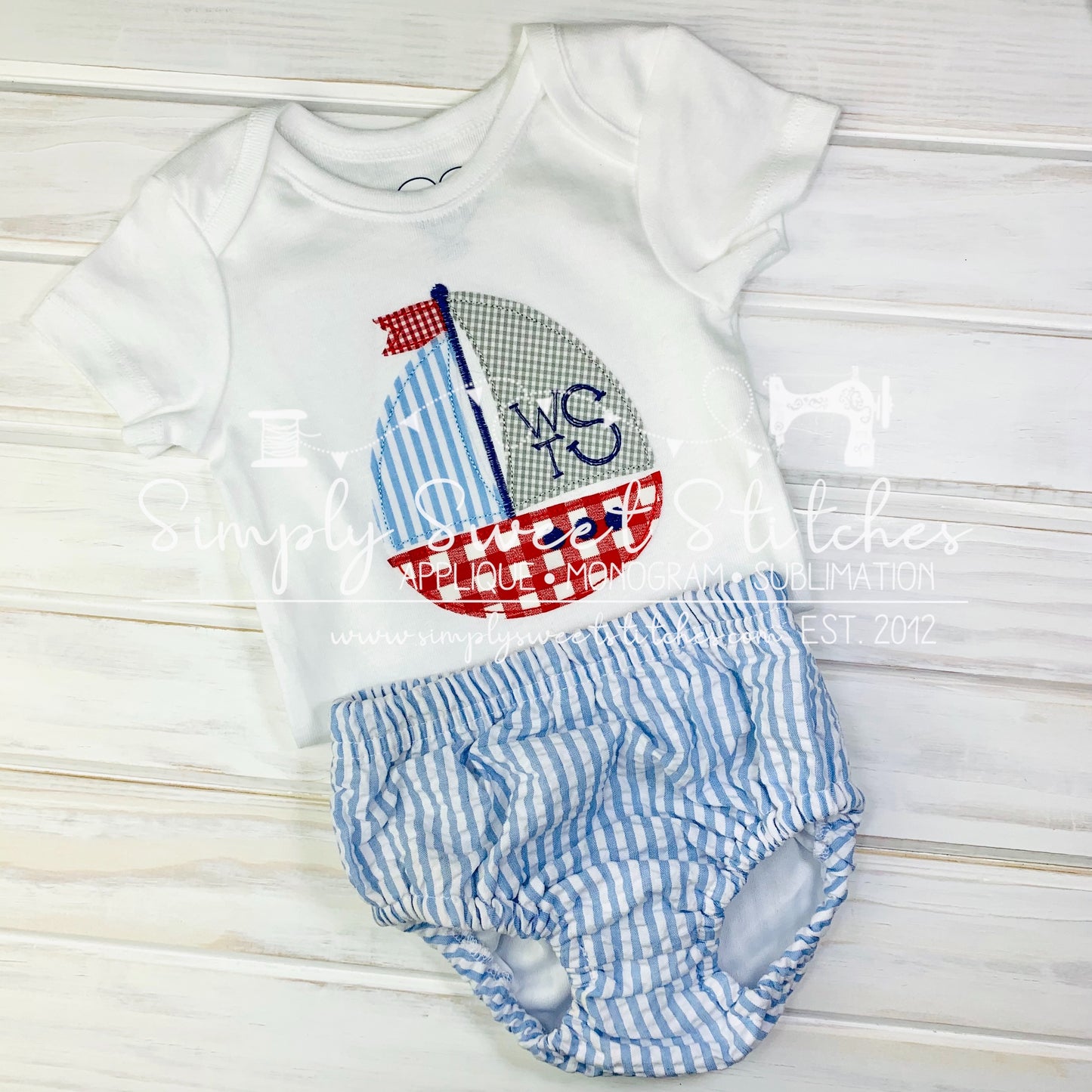 1049 - BOY SAILBOAT - APPLIQUE CHILD SHIRT