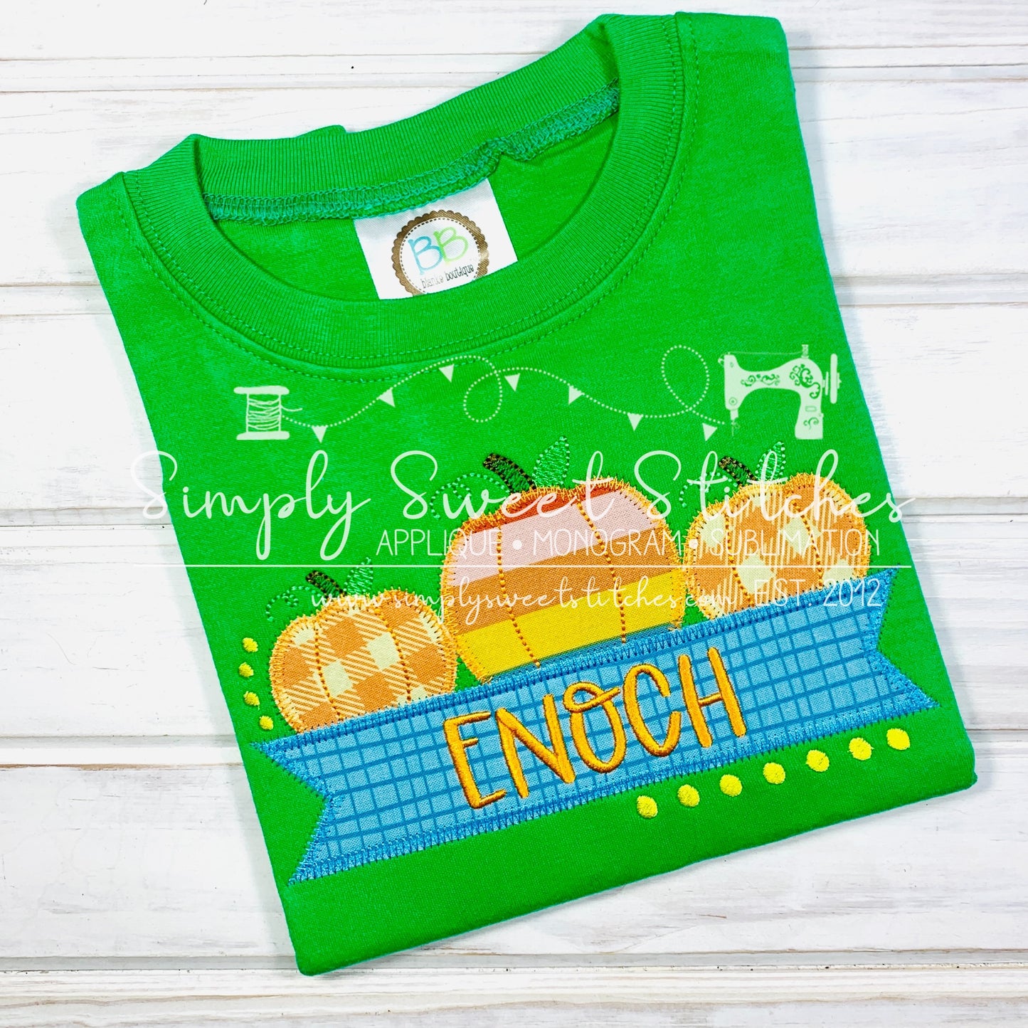 1187 - BOY PUMPKIN TRIO WITH BANNER - APPLIQUE CHILD SHIRT