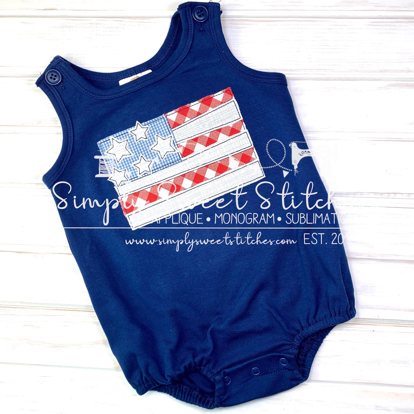 1676 - AMERICAN FLAG WITH BRIGHT STARS - APPLIQUE CHILD SHIRT