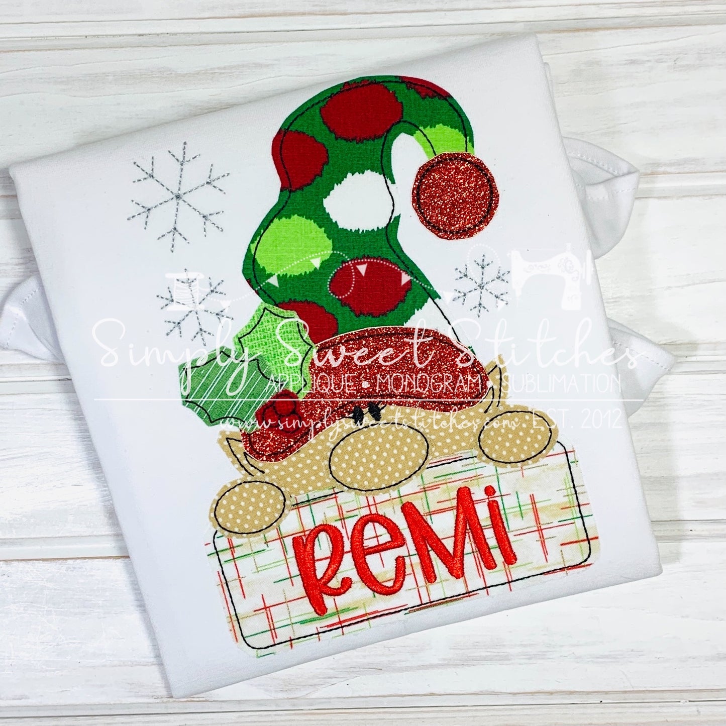 1878 - CHRISTMAS ELF - APPLIQUE CHILD SHIRT