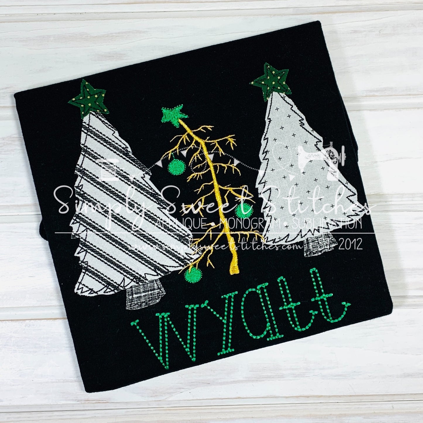 1492 - CHRISTMAS TREE TRIO BOY - APPLIQUE CHILD SHIRT