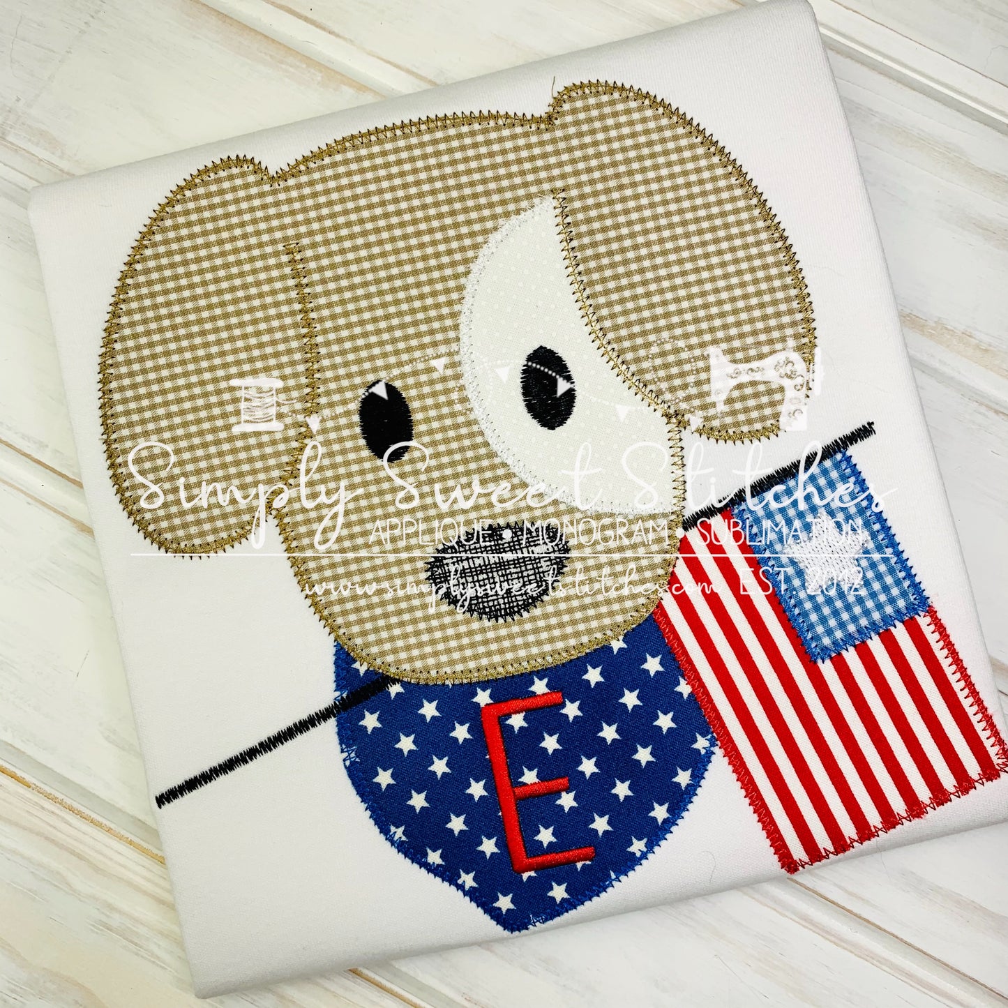 1702 - PATRIOTIC PUPPY WITH FLAG - APPLIQUE CHILD SHIRT