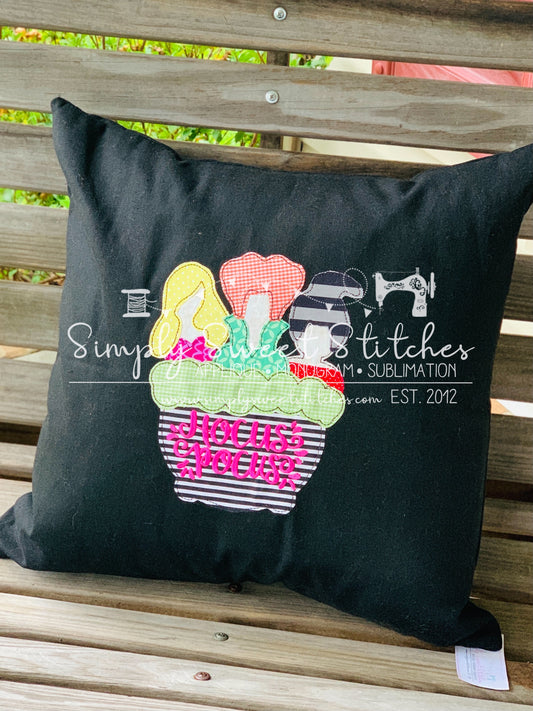 2068 - SANDERSON SISTERS APPLIQUE THROW PILLOW 18 IN x 18 IN - PILLOWCASE