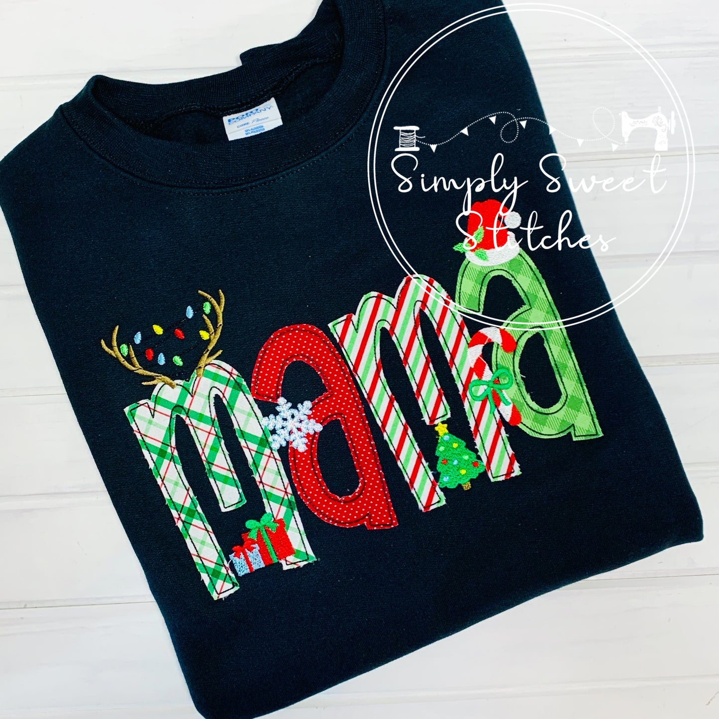 2203 - MAMA CHRISTMAS NAME - APPLIQUE ADULT SWEATSHIRT
