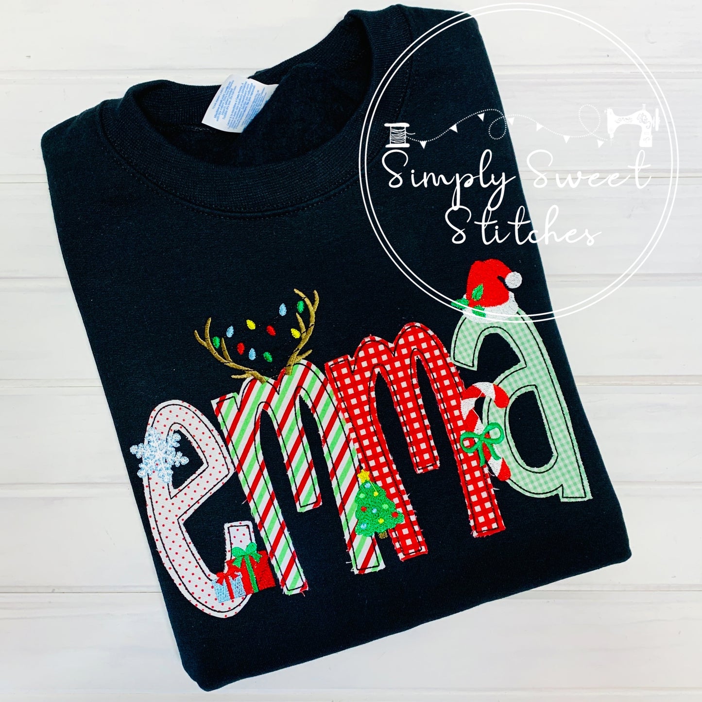 2204 - CHRISTMAS NAME - APPLIQUE CHILD SHIRT