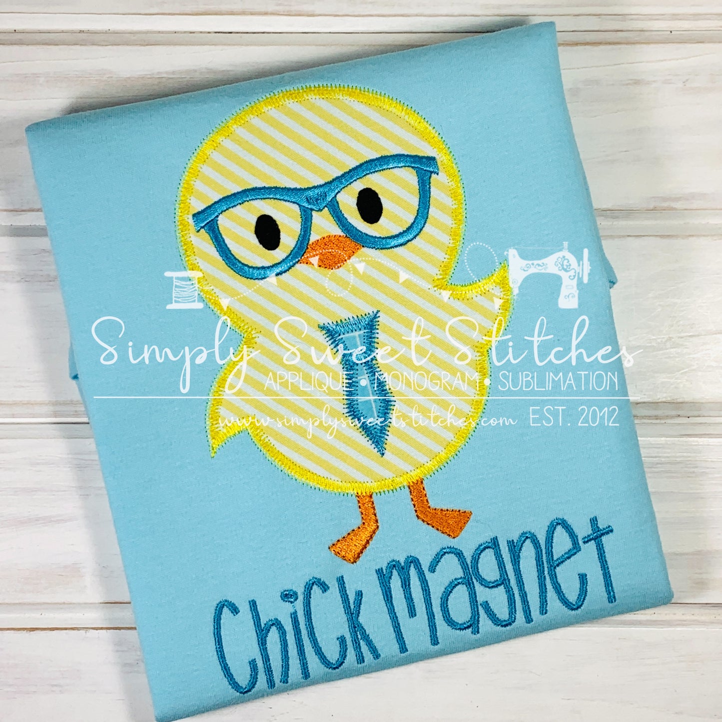 1014 - MR. EASTER CHICK WITH GLASSES - APPLIQUE CHILD SHIRT
