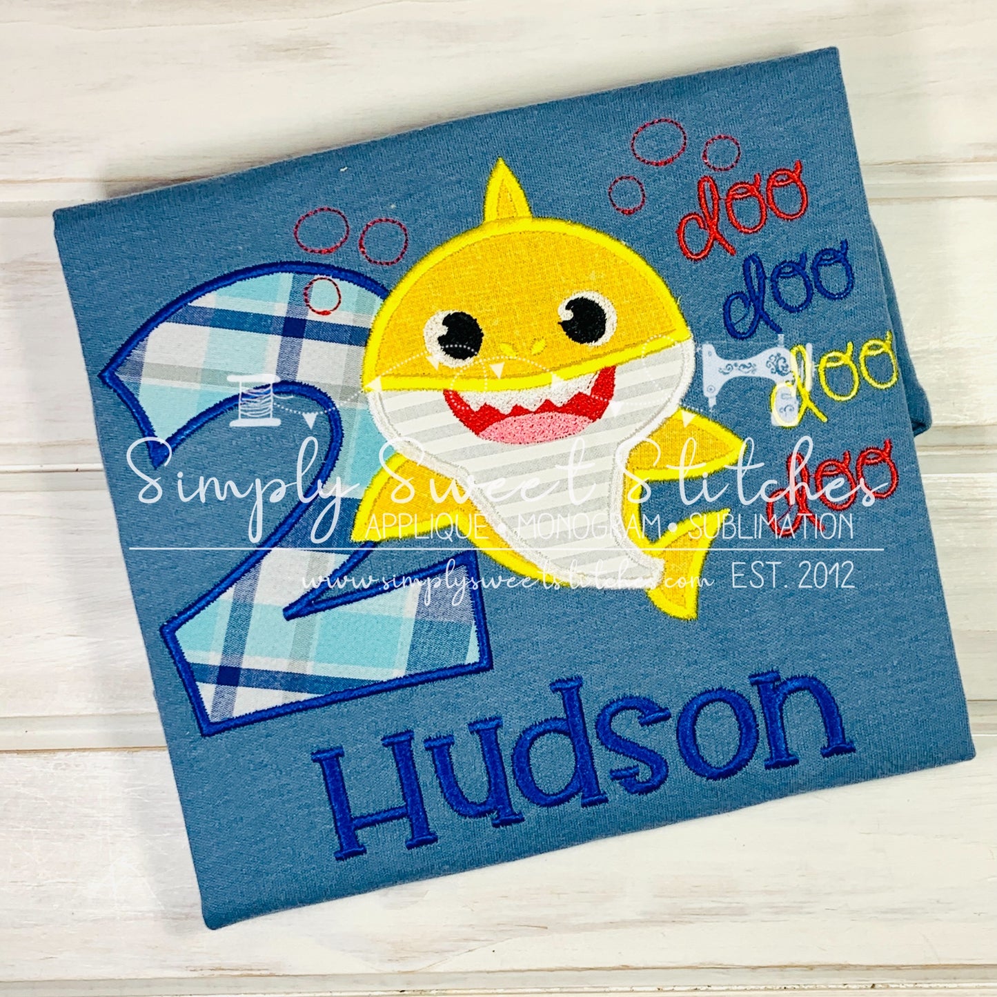 1975 - BABY SHARK BIRTHDAY NUMBER - APPLIQUE CHILD SHIRT