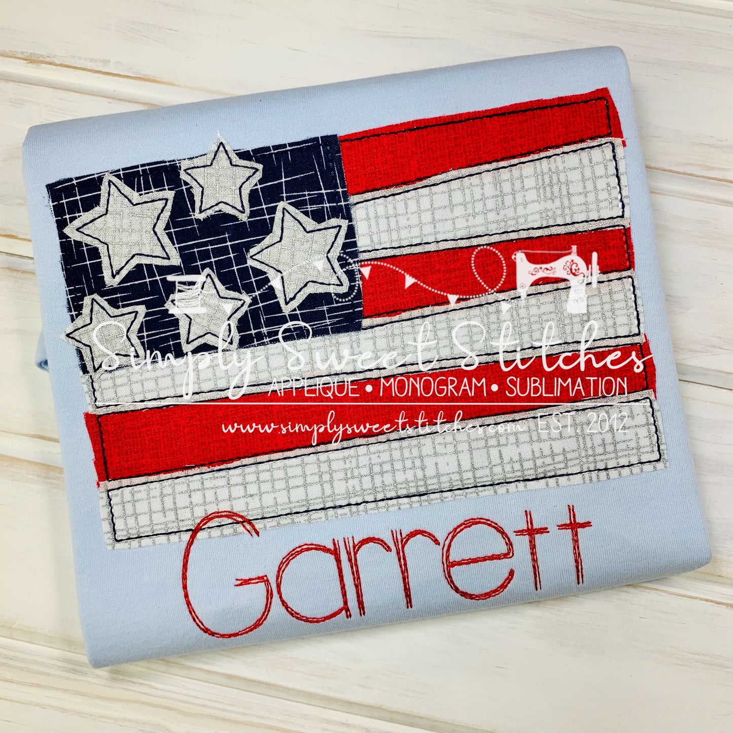 1676 - AMERICAN FLAG WITH BRIGHT STARS - APPLIQUE CHILD SHIRT