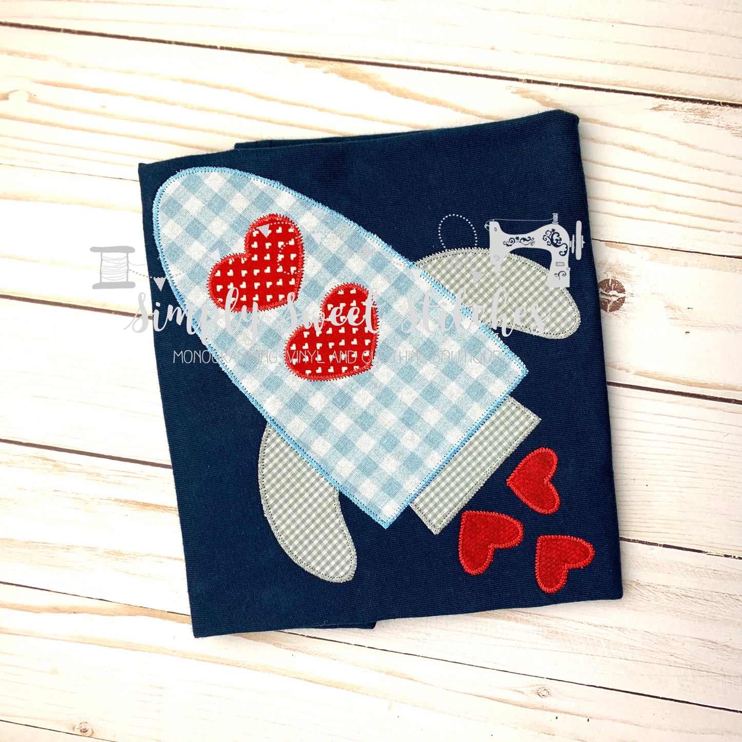 1385 - LOVE ROCKET - APPLIQUE CHILD SHIRT