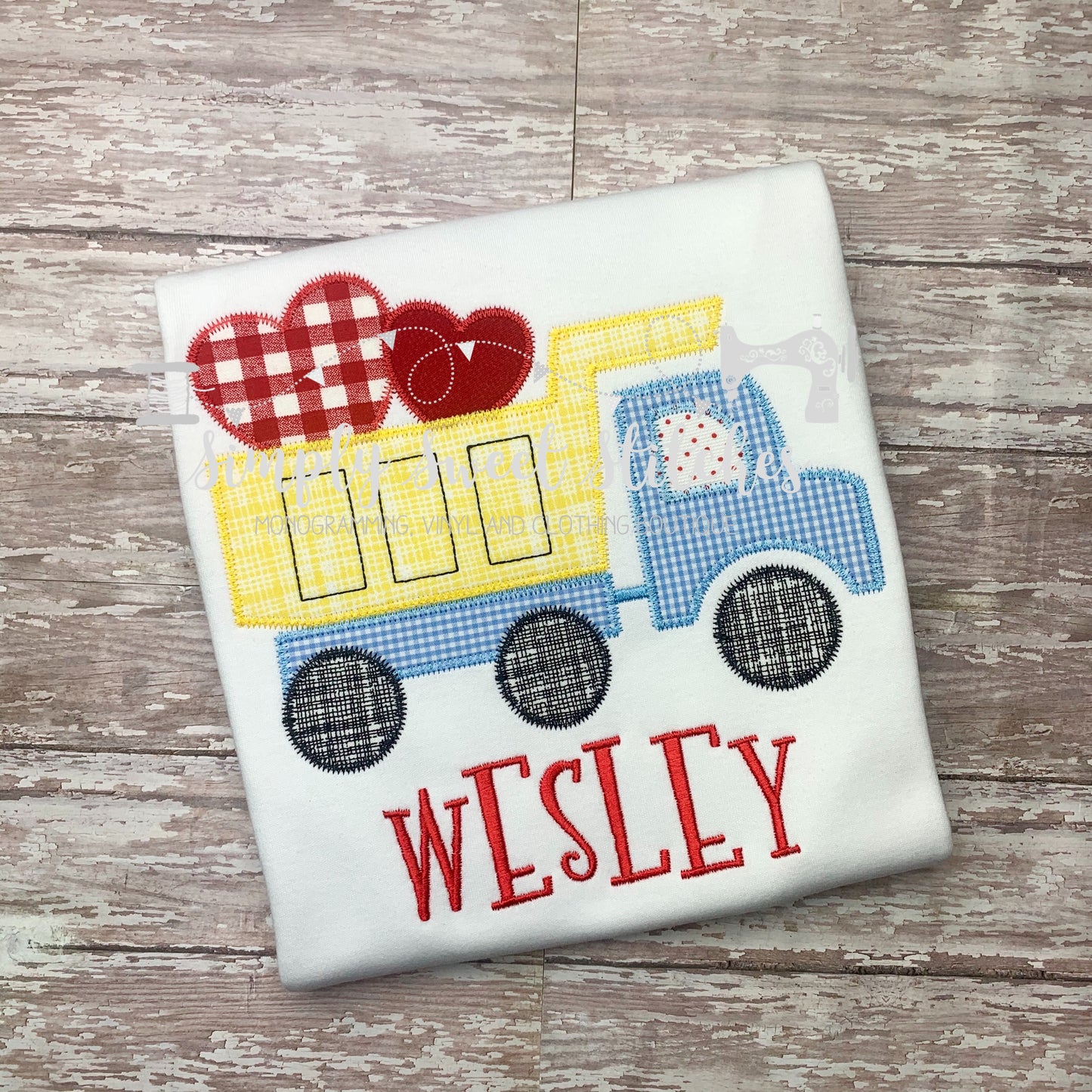 1285  - DUMP TRUCK WITH HEARTS - APPLIQUE CHILD SHIRT