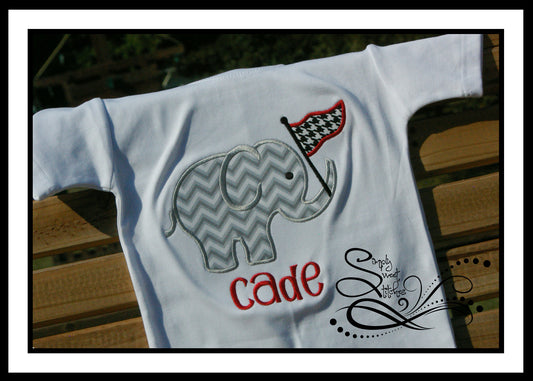 1088 - ELEPHANT WITH FLAG - APPLIQUE CHILD SHIRT