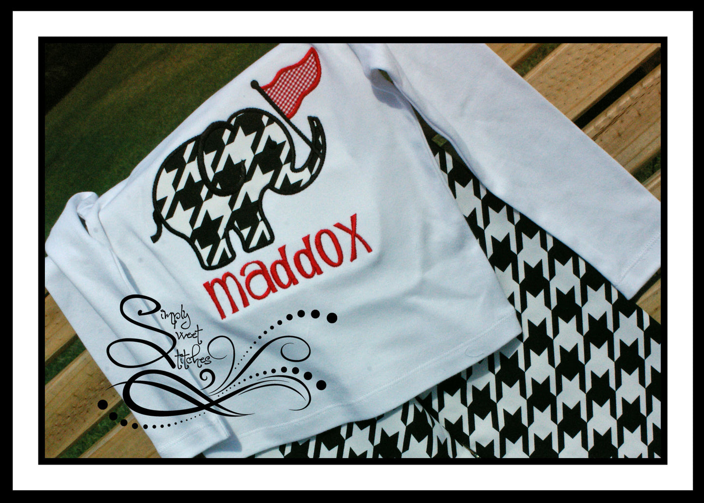 1088 - ELEPHANT WITH FLAG - APPLIQUE CHILD SHIRT