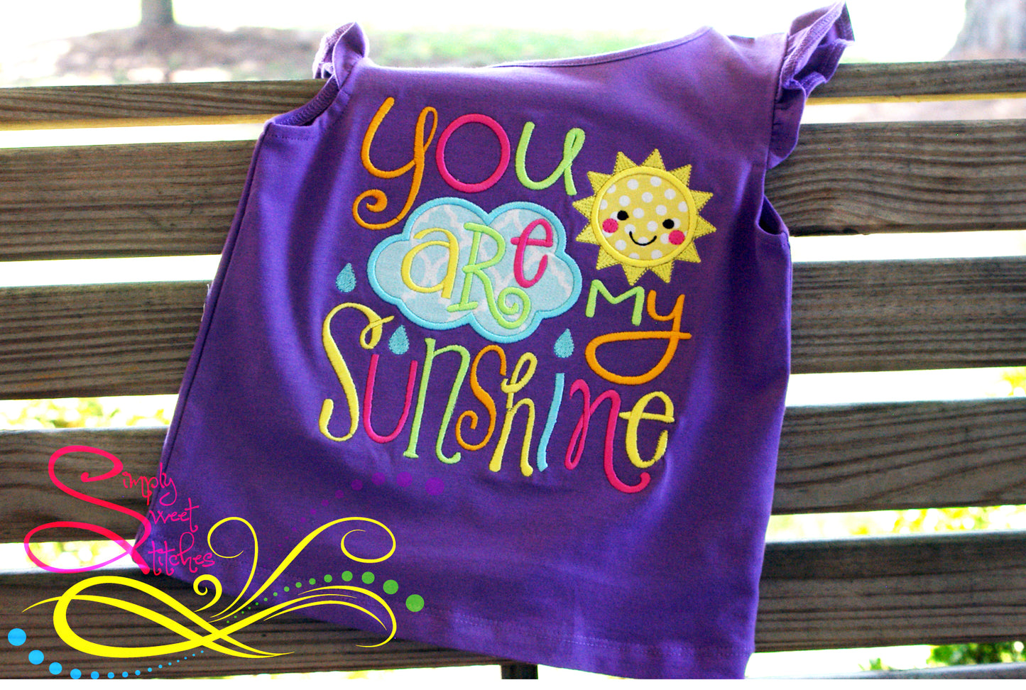 1018 - YOU ARE MY SUNSHINE - EMBROIDERY CHILD SHIRT