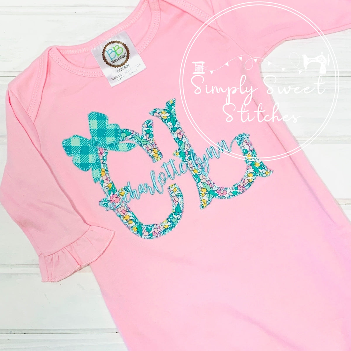 1764 - APPLIQUE INITIALS WITH BOW - APPLIQUE BABY GOWN