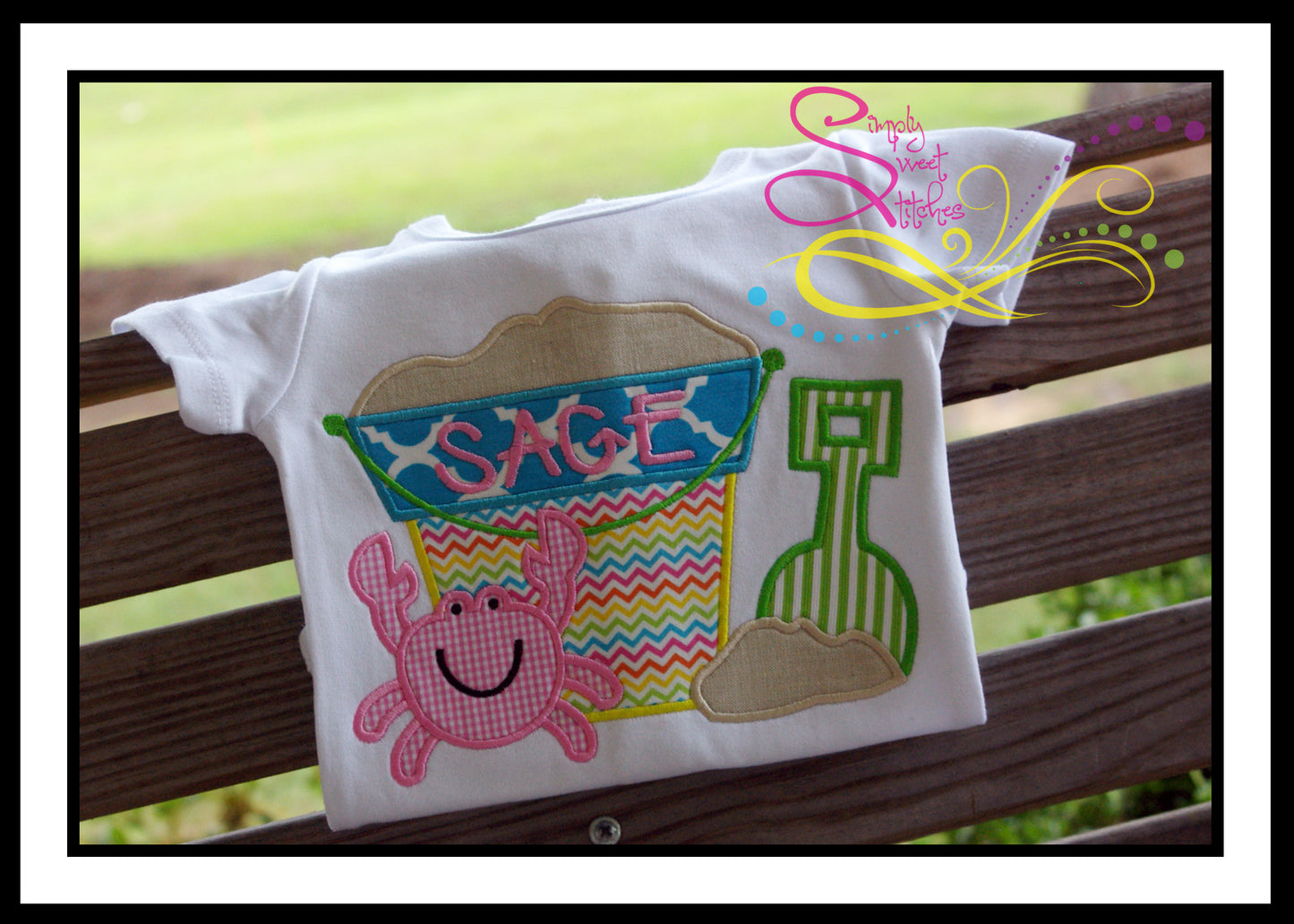 1035 - GIRL SAND PAIL WITH CRAB - APPLIQUE CHILD SHIRT